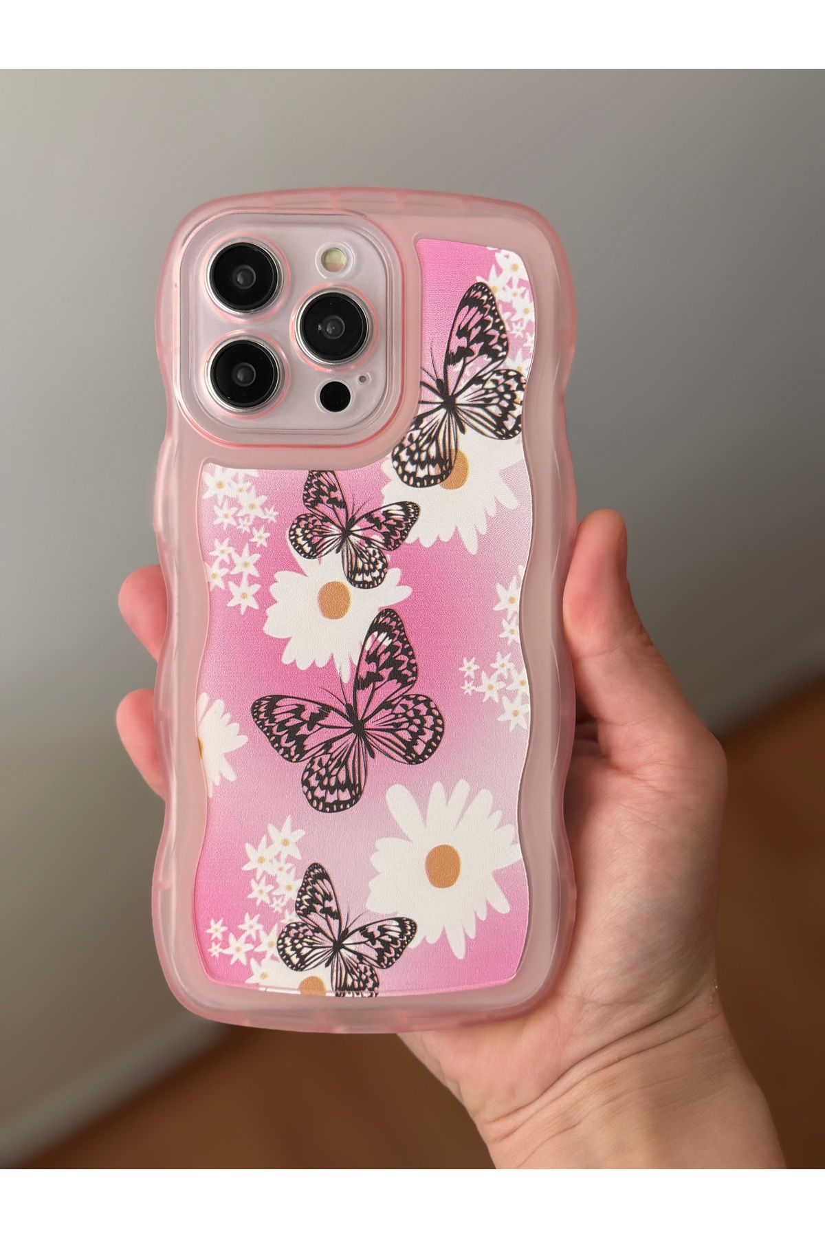 FİŞNEİLETİŞİM İPHONE 14 PROMAX UYUMLU KENARLARI DALGALI KELEBEK DESENLİ KILIF