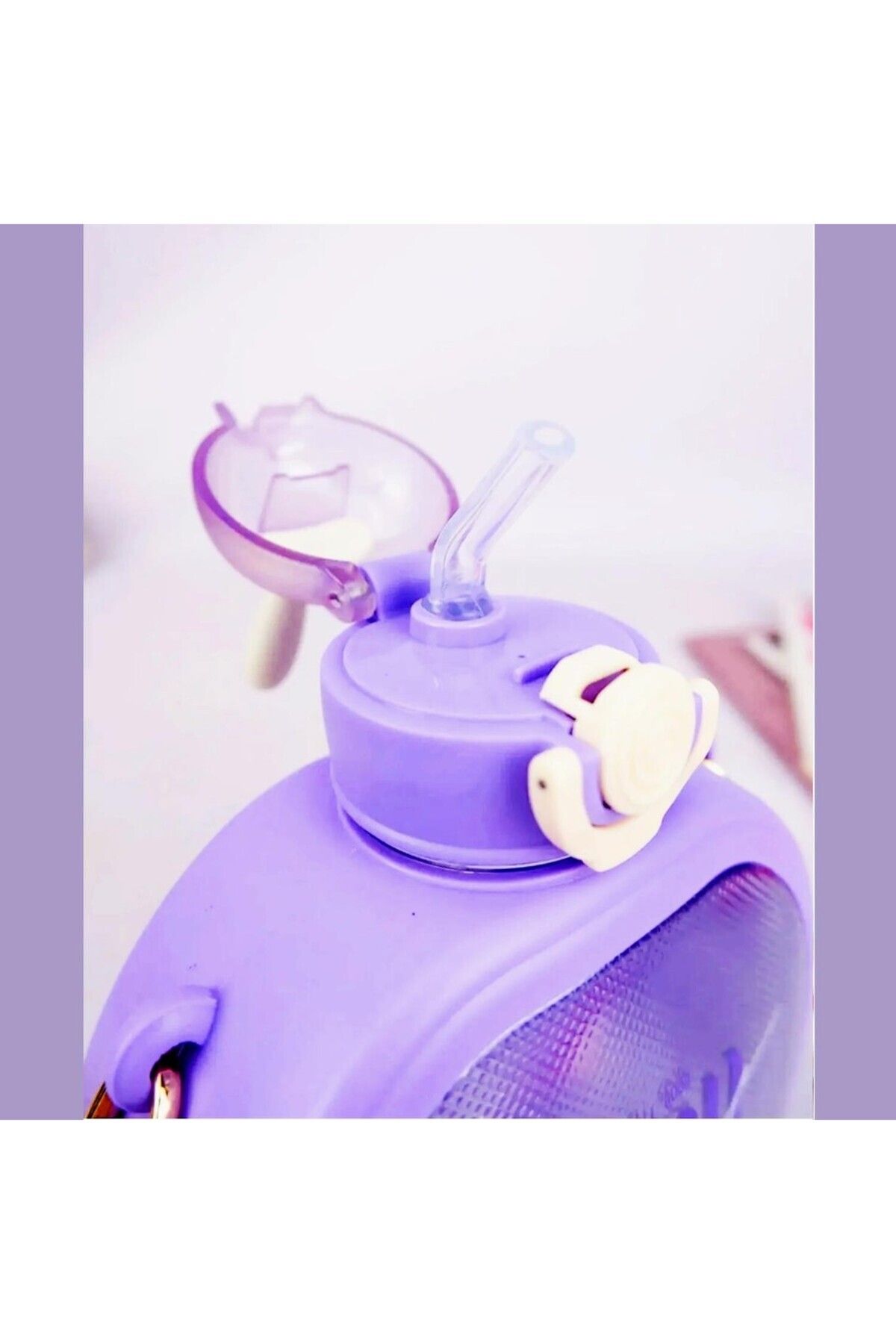 Polin-Rabbit Figured Hanging Polycarbonate Flask 700 ml 5