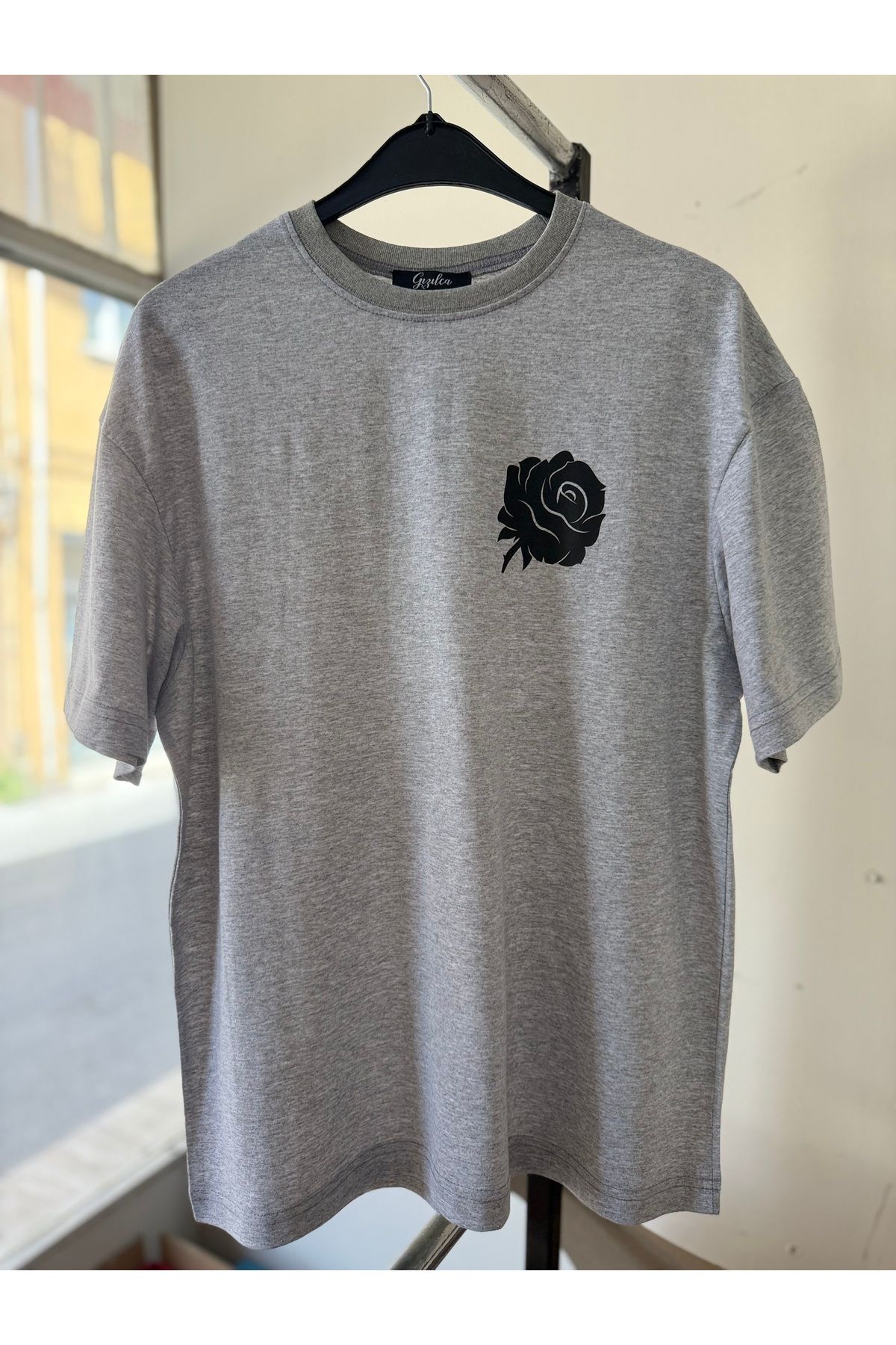 GIZILCA BASKILI T-SHIRT