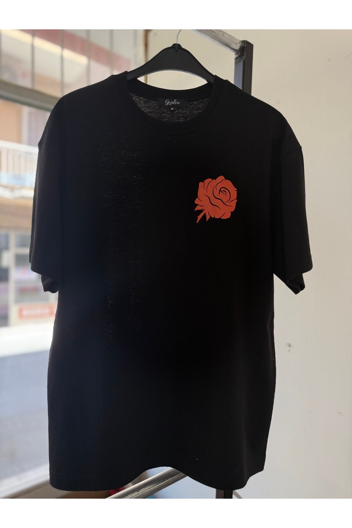 GIZILCA BASKILI T-SHIRT