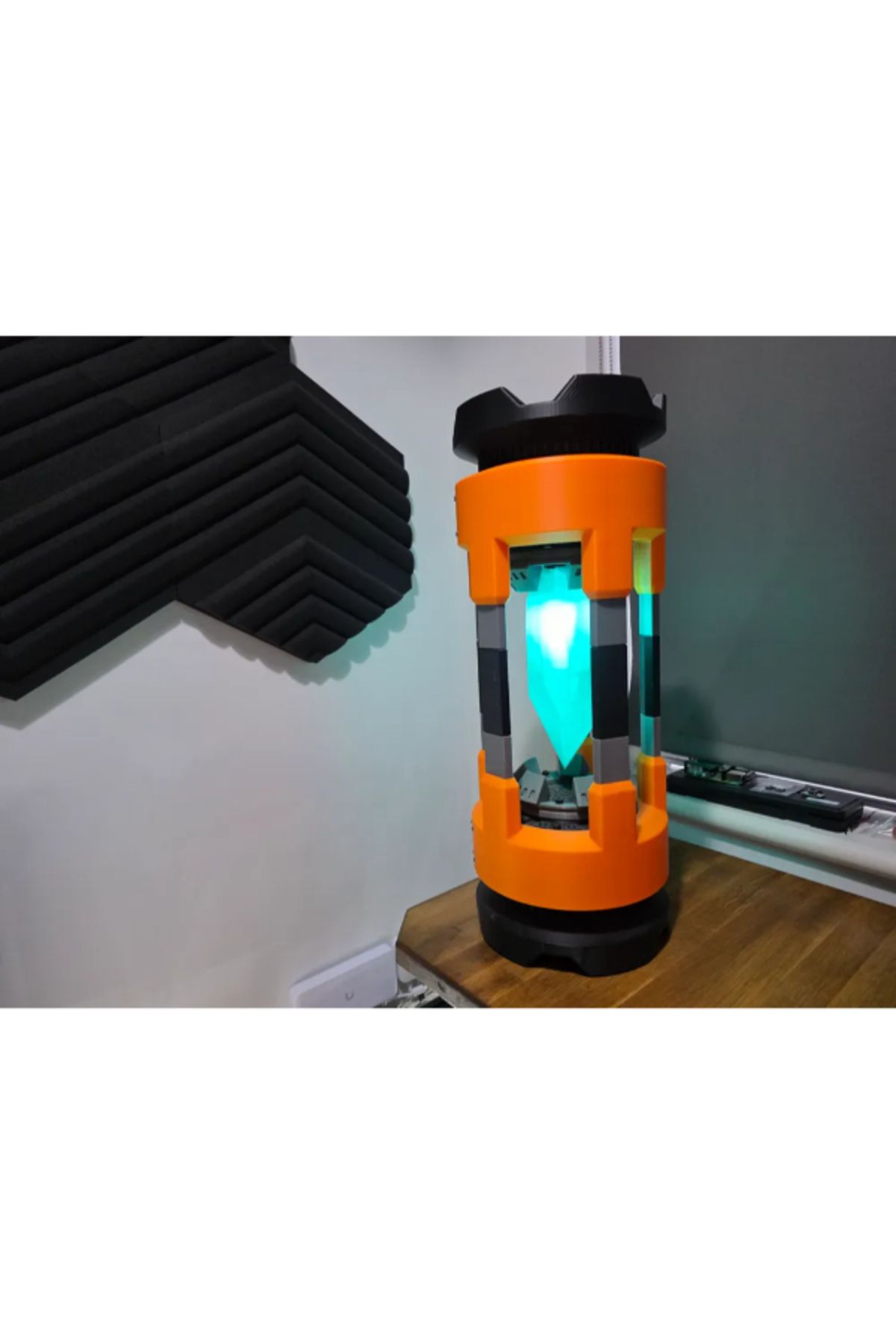 NOMOTHETIC Satisfactory Power Shard Lamba | Benzersiz Dekoratif Aydınlatma