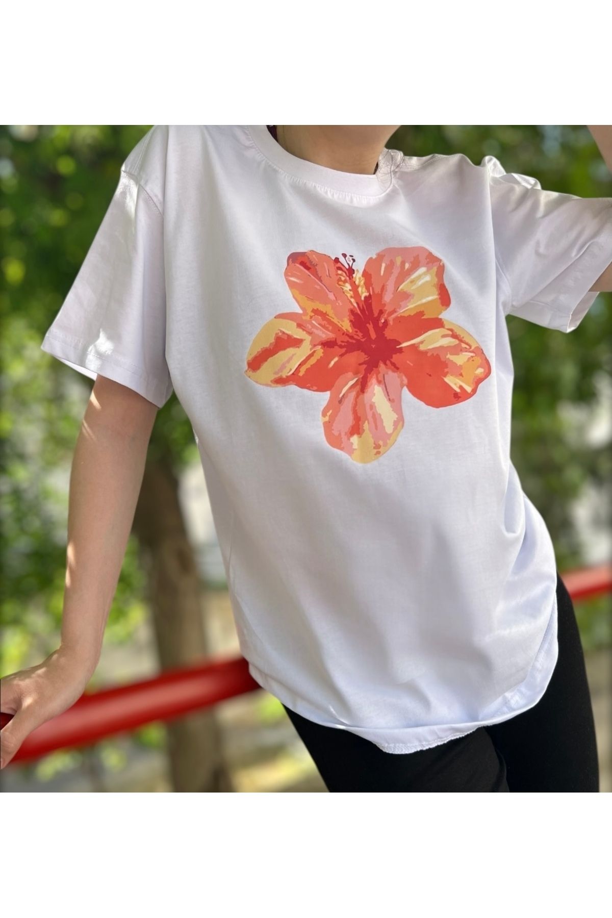 sweet&sweat Çiçek Baskılı Sıfır Yaka Basic T-shirt