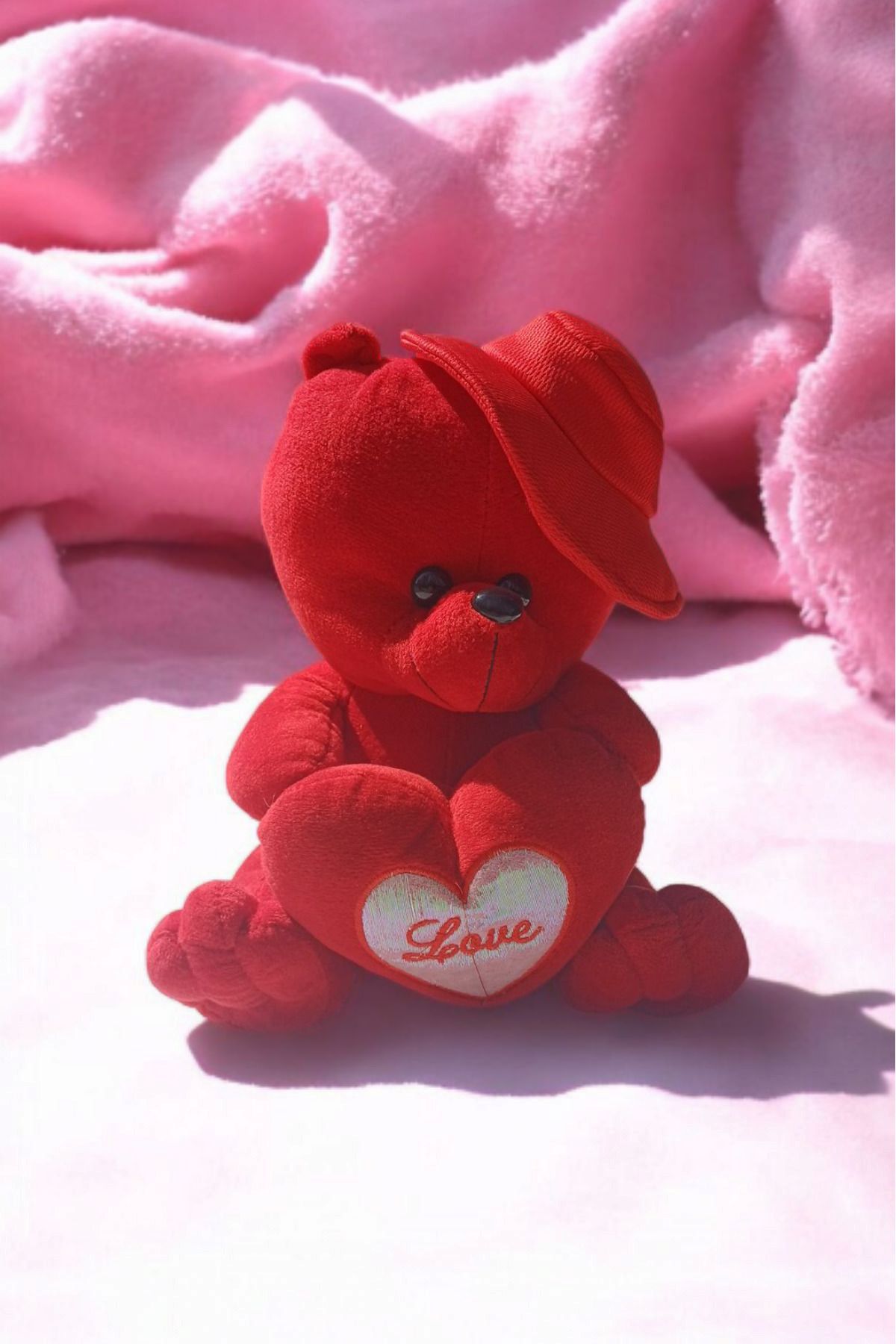 BlcBoutique Kırmızı Şapkalı Kalpli Peluş Ayıcık