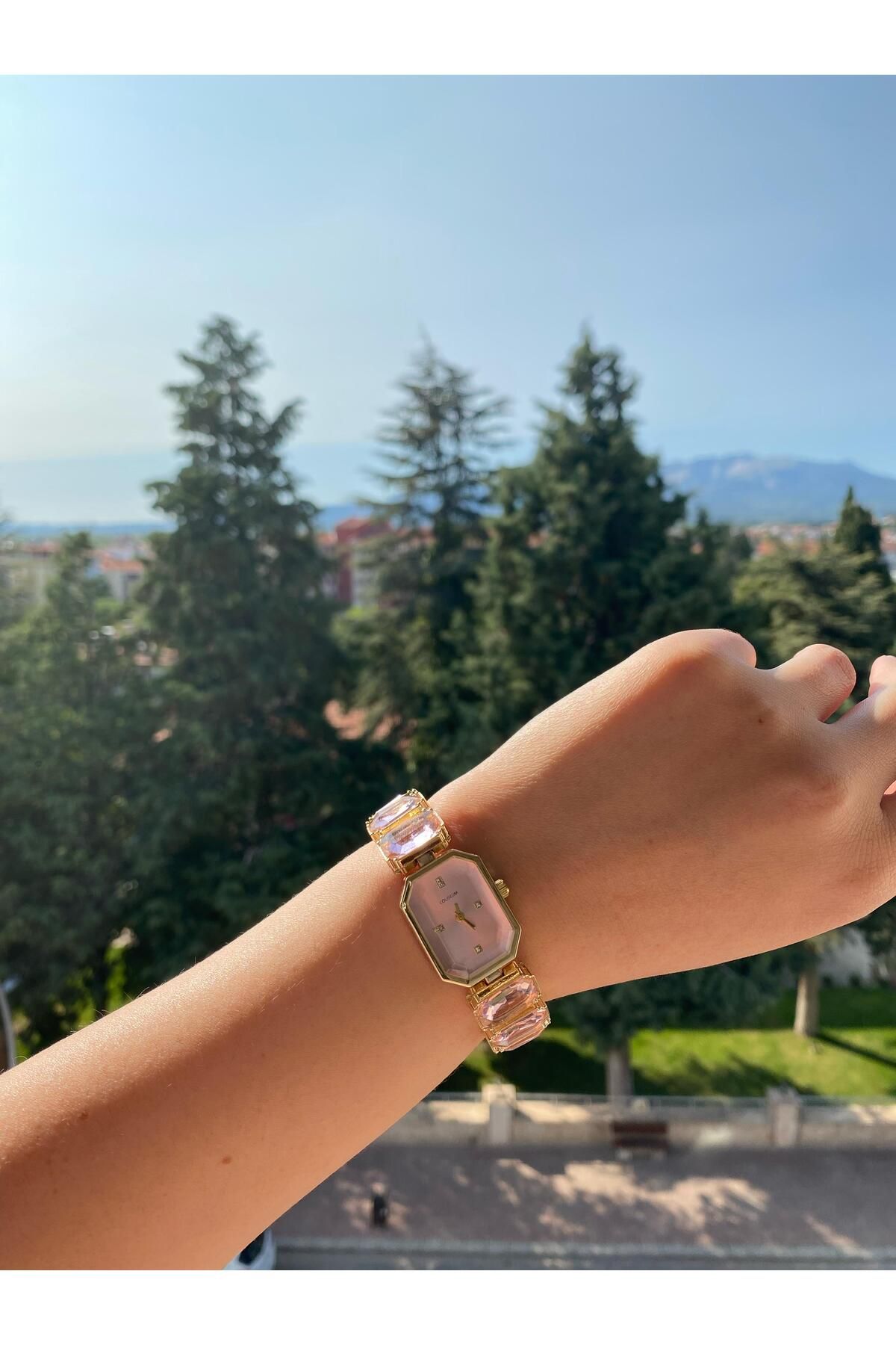 Tasarım Pudra Cam Taşlı Gold Çelik Saat