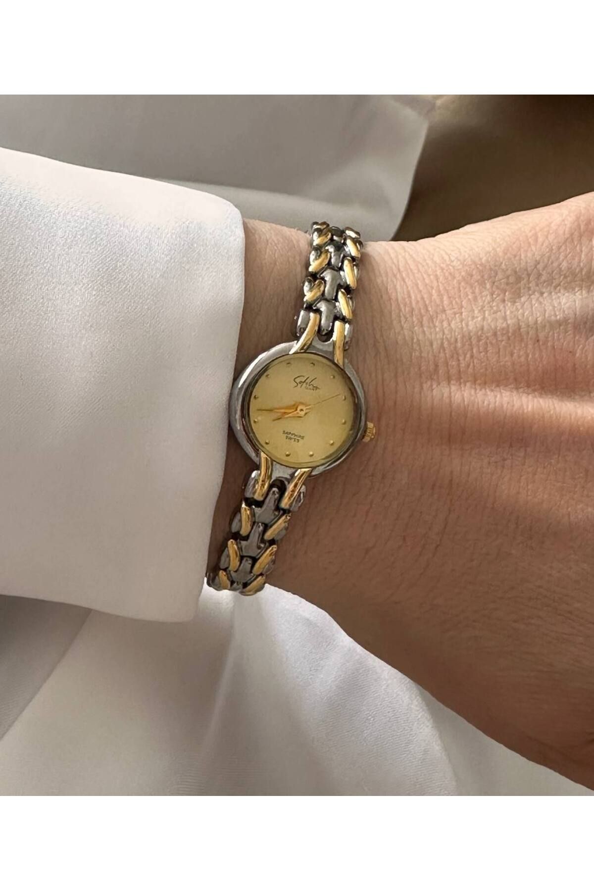 Esmeray Aksesuar Vip Çelik Gold ve Gümüş Renkli Premium Seri Sarı Kadranlı Kadın Kol Saati