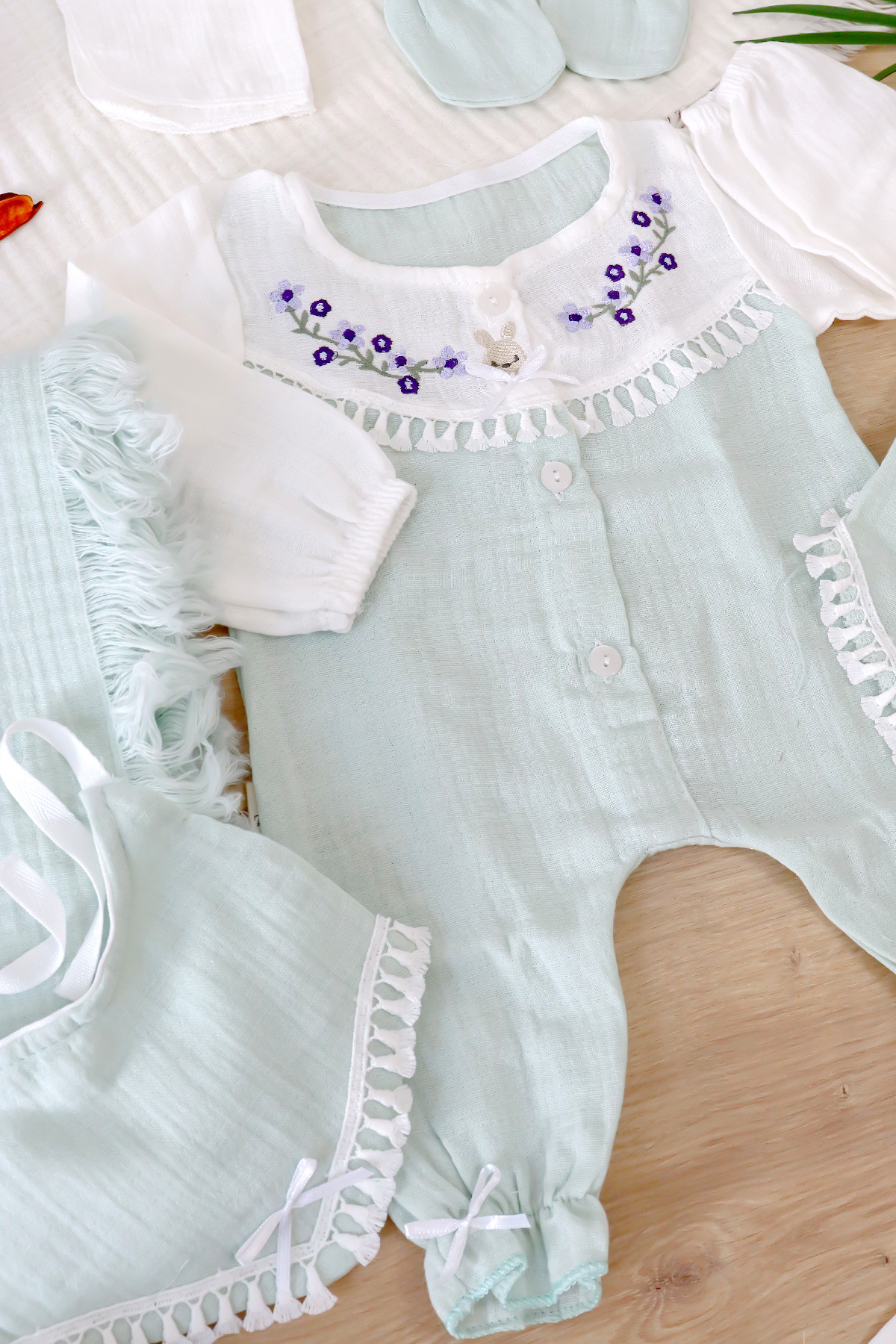 Sitilin Kız Bebek Yenidoğan Müslin Yeşil 10 Lu Lüks Hastane Çıkışı Zıbın Seti STL6990 fotoğrafı 6 (önizleme)