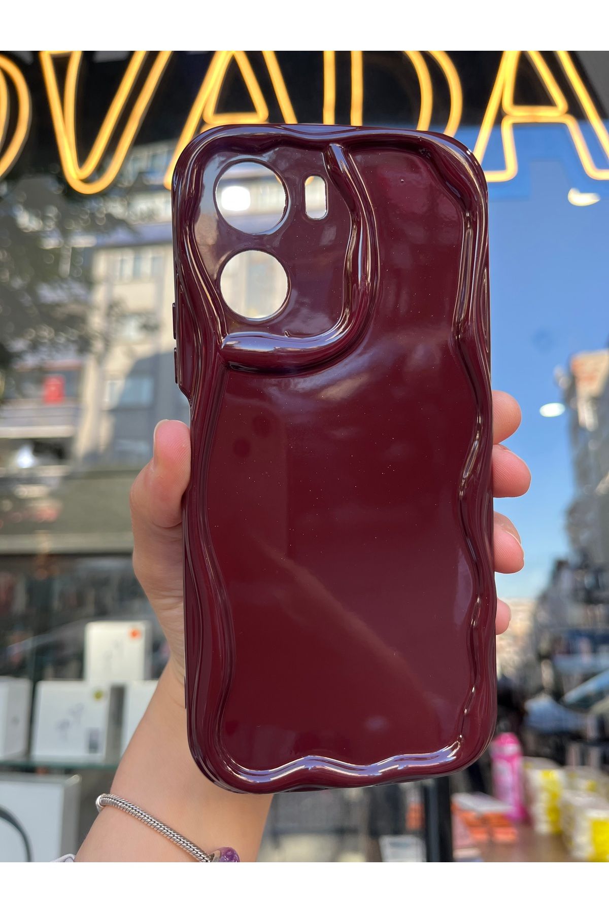 OVADA Vivo Y16 Uyumlu Kamera Korumalı Dalga Kenarlı Işıltılı Bordo Cherry Silikon Kılıf