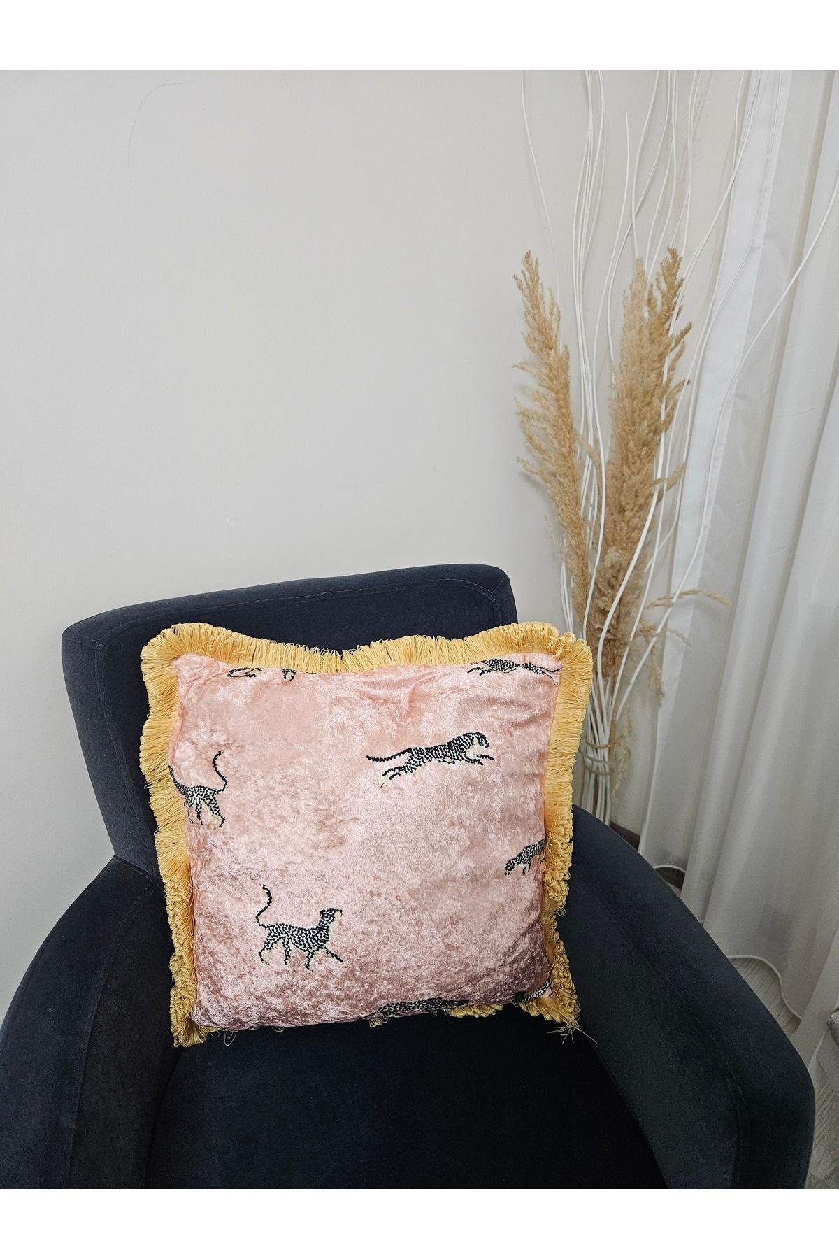 MİMSEGÜN DEKOR Leoparlı Kırlent