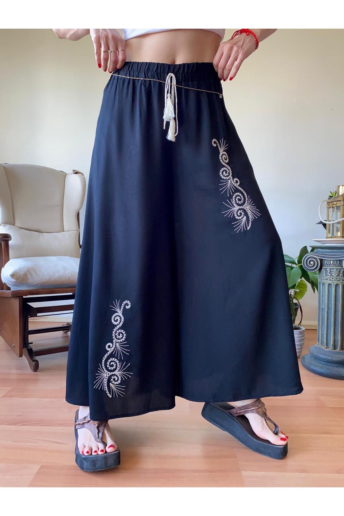 Store By Dilara Nakış Detaylı Beli Lastikli Siyah Viskon Pantolon