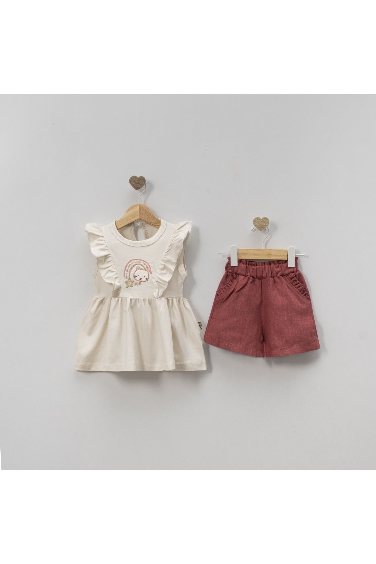 Ciciben baby kids Kız Bebek Kedicik Nakışlı Fırfır Detaylı Şort Takımı