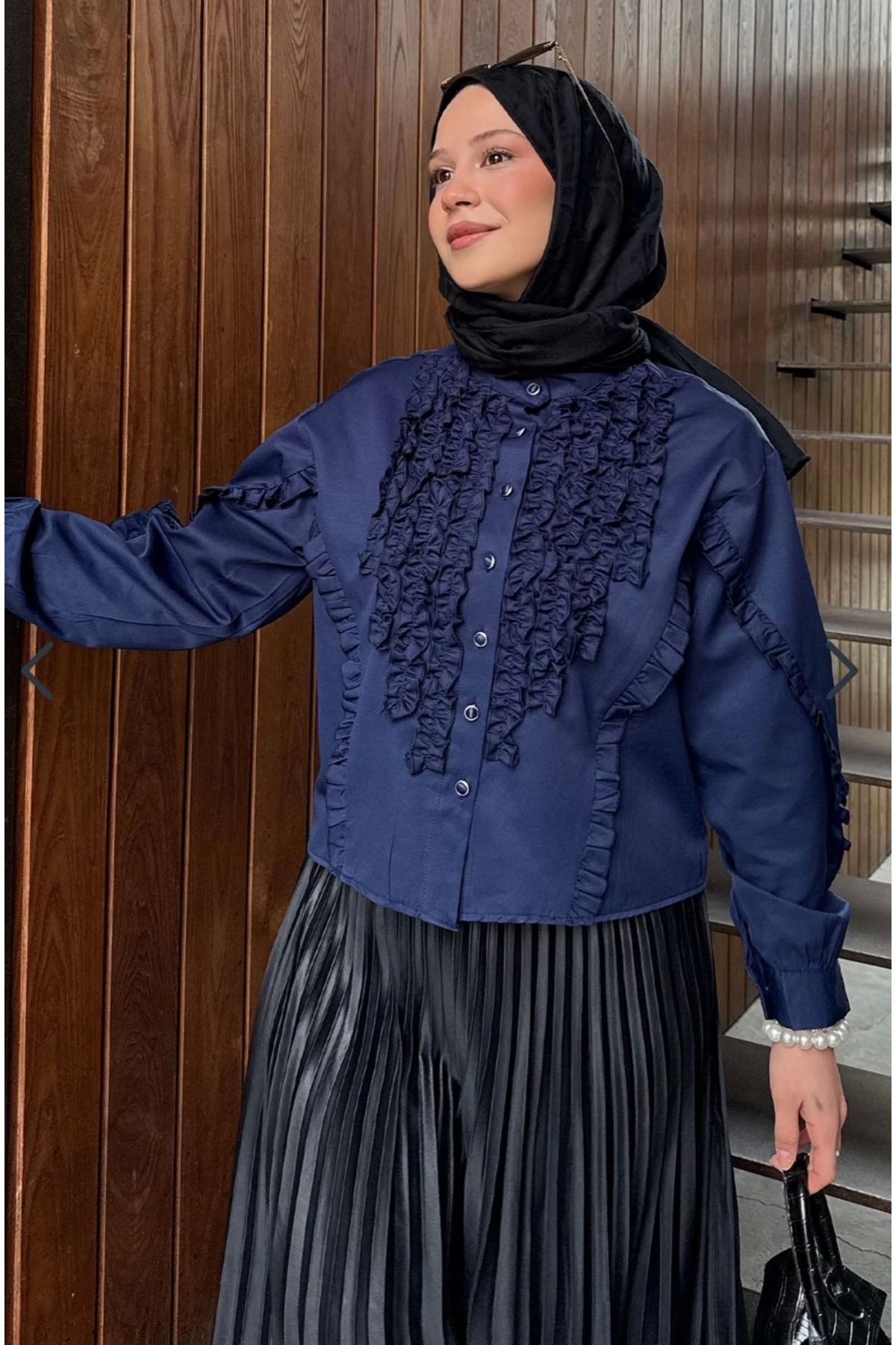 DEFNECE BUTİK Fırfır Detaylı Kısa Gömlek