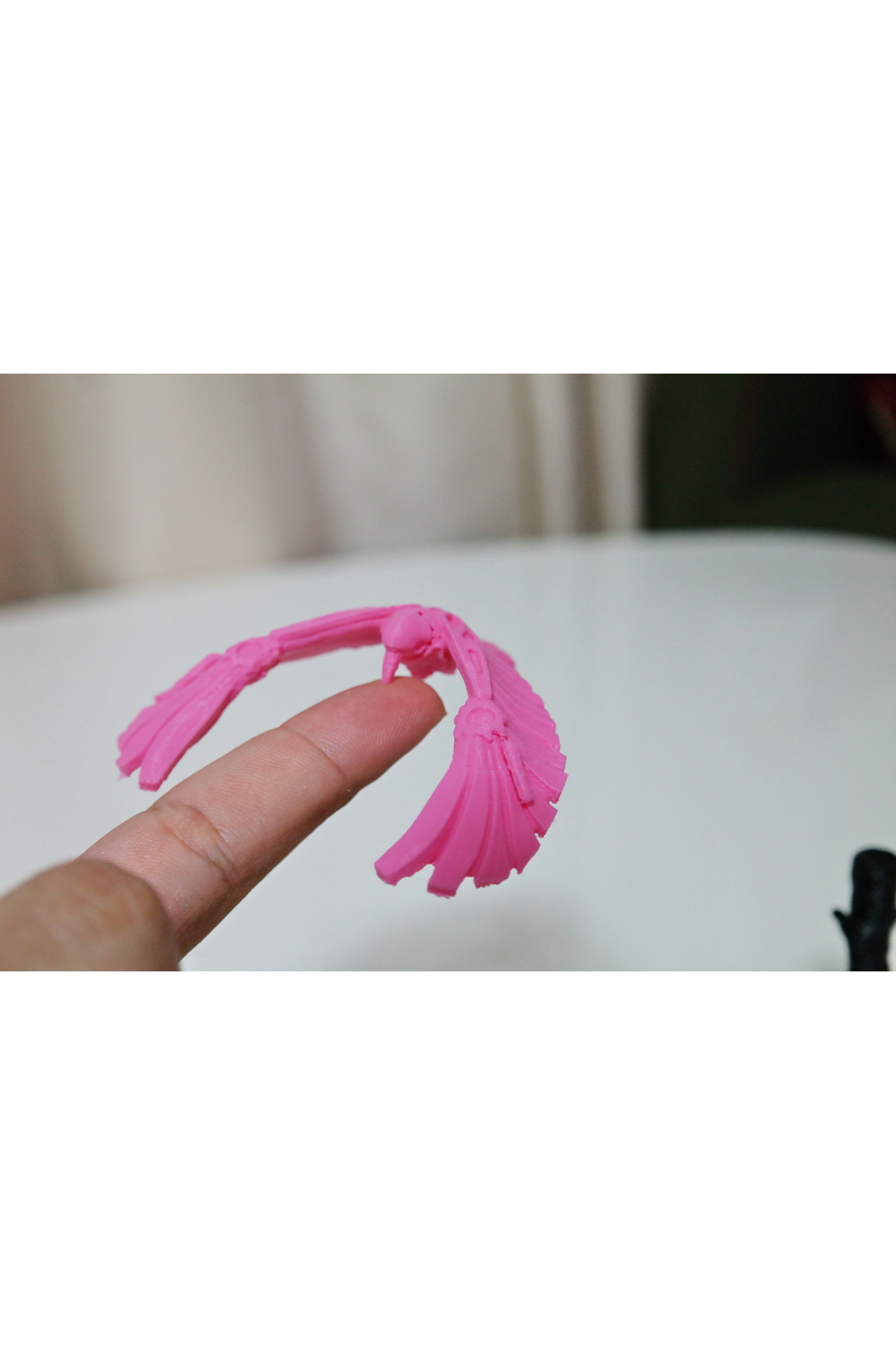 بازی آموزشی و تزئین میز پرندهٔ بالانس صورتی