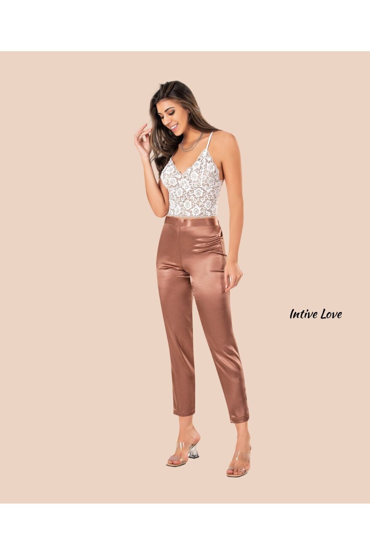 İntive Lingerie Moongirl Dantelli Askılı Büstiyer Bej Saten Rahat Çekici Pijama Takımı