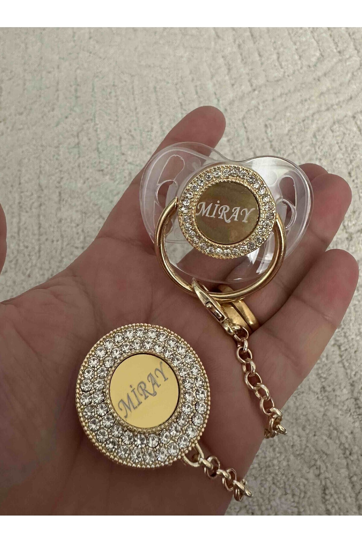 Sahi Aksesuar Sahi Aksesuar Isimli Emzik Zinciri - Emzik Askısı - Bebek Hediyesi