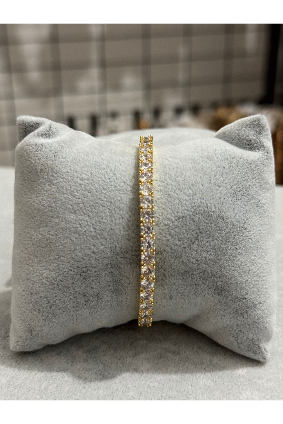 XUPING JEWELRY 18K KELEPÇELİ ÇELİK BİLEZİK PASLANMAZ KARARMAZ