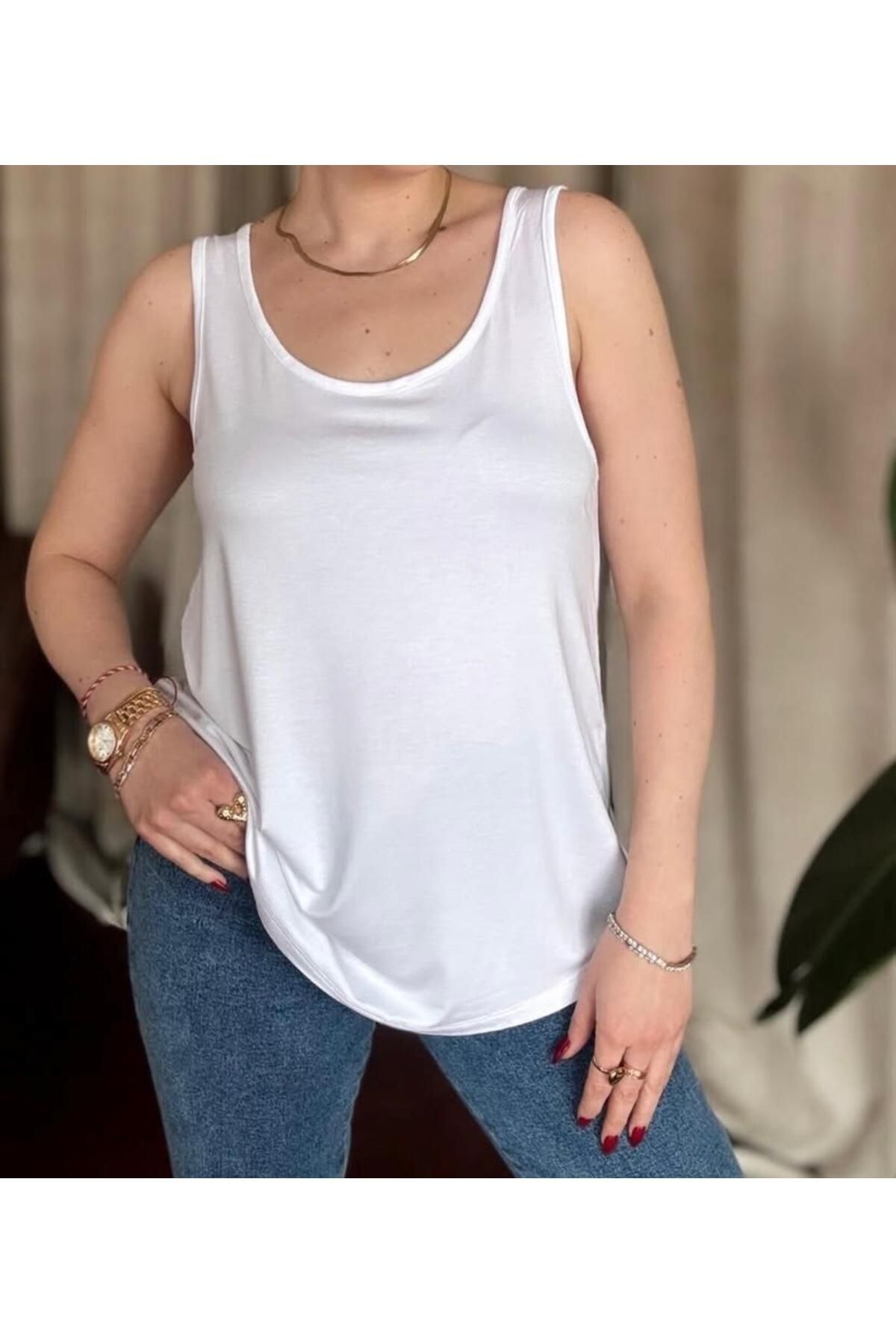 Moda Banuş Yumuşak Penye Geniş Kalıp Kalın Askılı Atlet