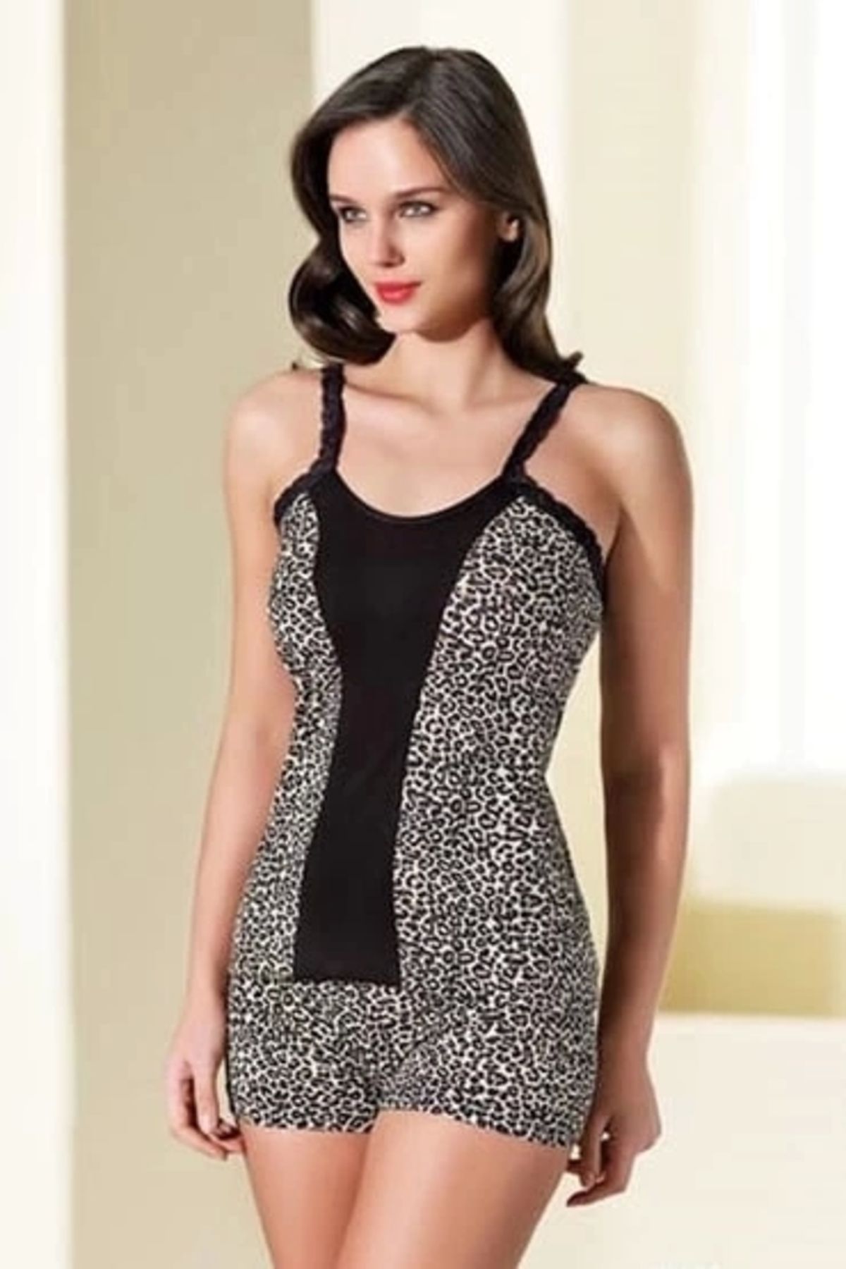 Marsilyan Şahinler Leopar Şortlu Takımı B159