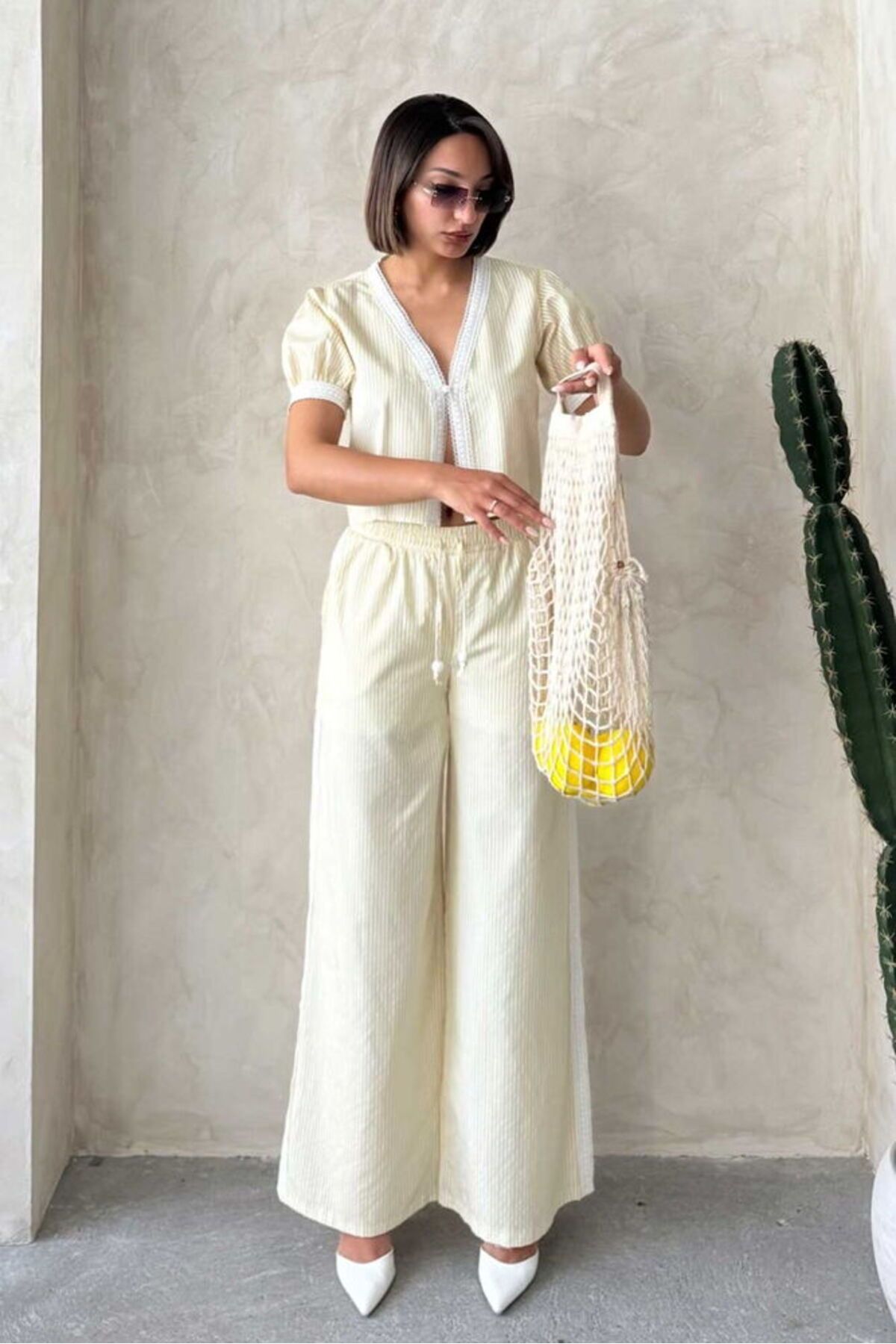 Castivo Fashion Güpür Detaylı Çizgili Bol Paça Yazlık Pantolon