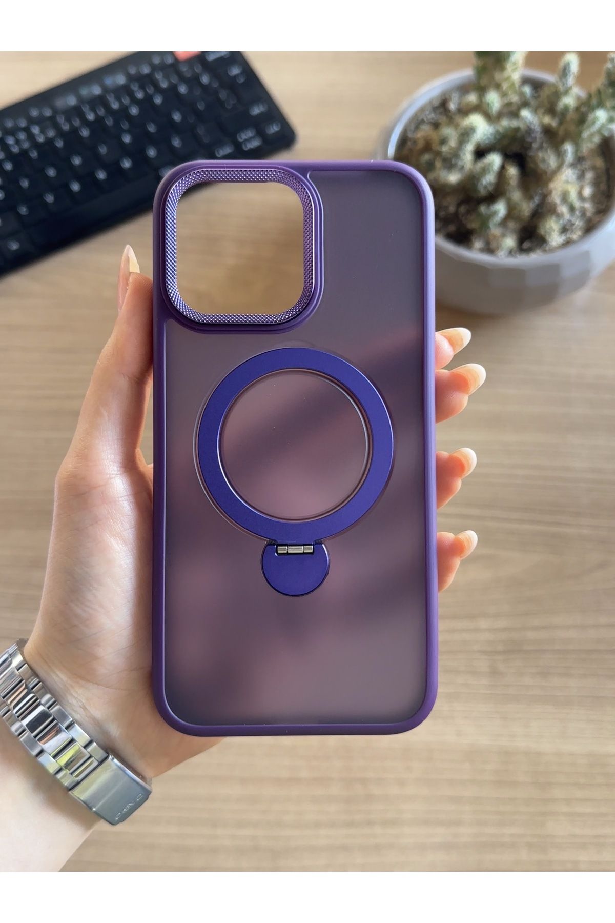 MTL iPhone 15 Pro Max Standlı Ve MagSafe Kılıf Soocase622