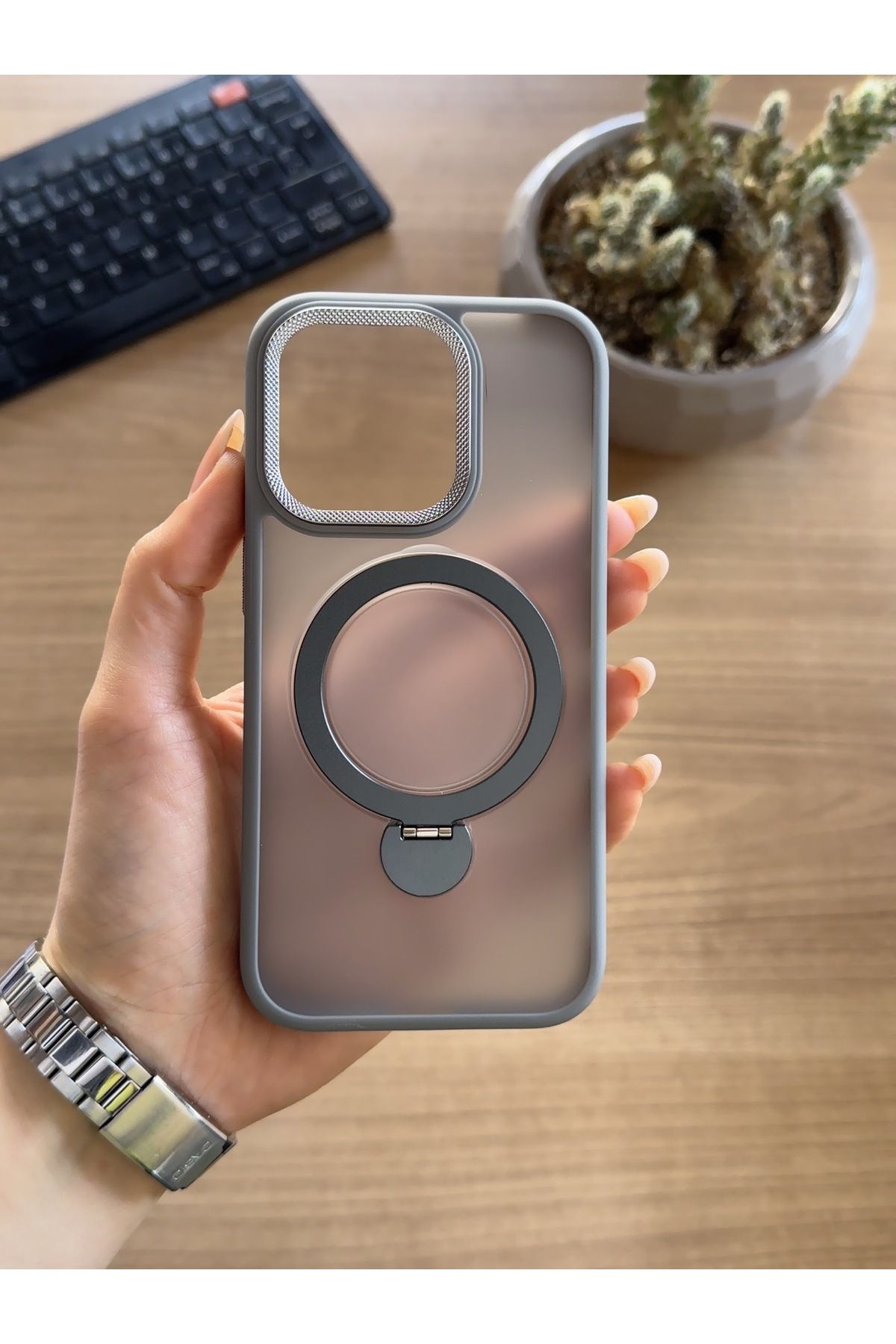 MTL iPhone 15Pro Standlı Ve MagSafe Kılıf Soocase622