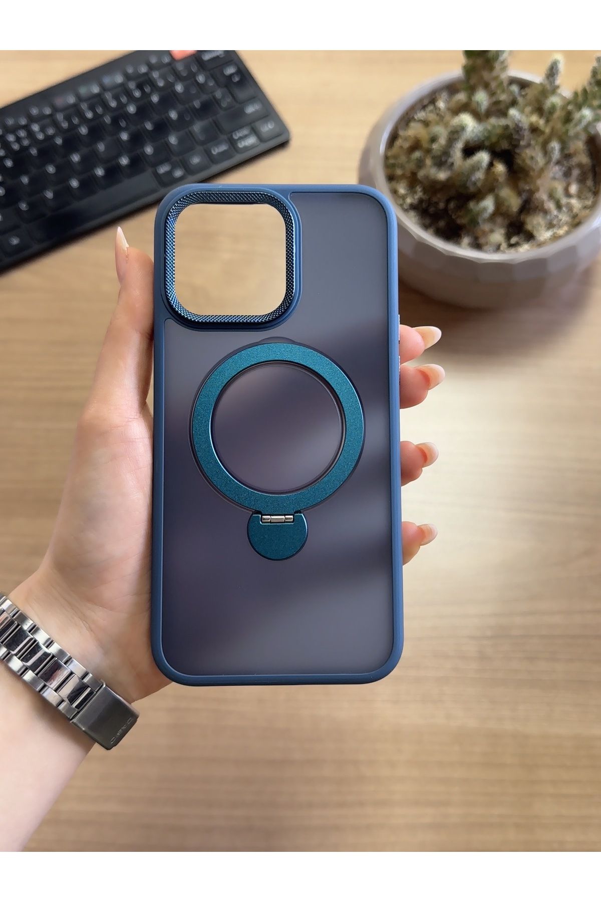 MTL iPhone 15 Pro Max Standlı Ve MagSafe Kılıf Soocase622