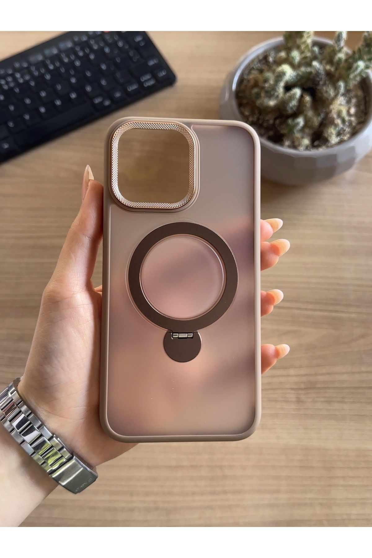 MTL iPhone 15 Pro Max Standlı Ve MagSafe Kılıf Soocase622