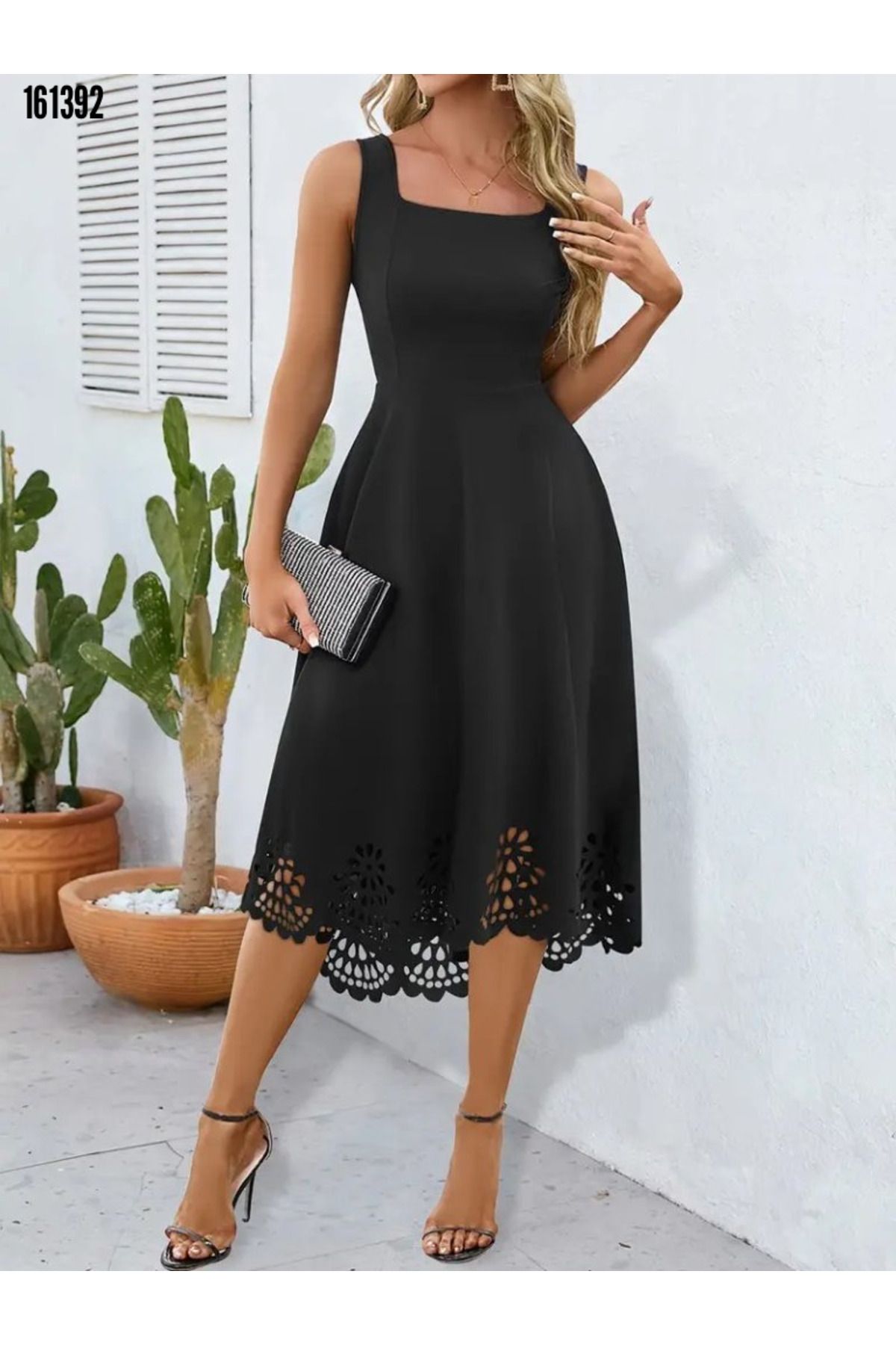 Kokosh moda Kadın Çiçek Lazer Kesim Detaylı Kare Yaka Şık İthal Krep Elbise