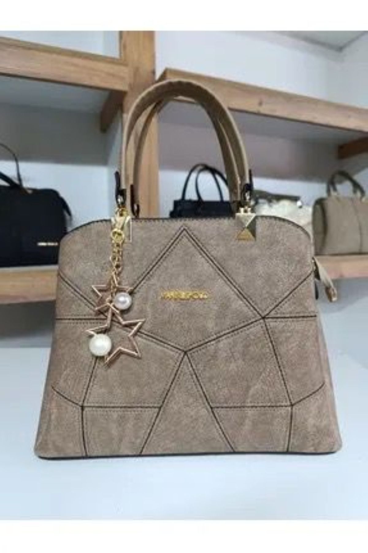 aynewmoda Siyah saplamalı ve omuz askılı çanta -