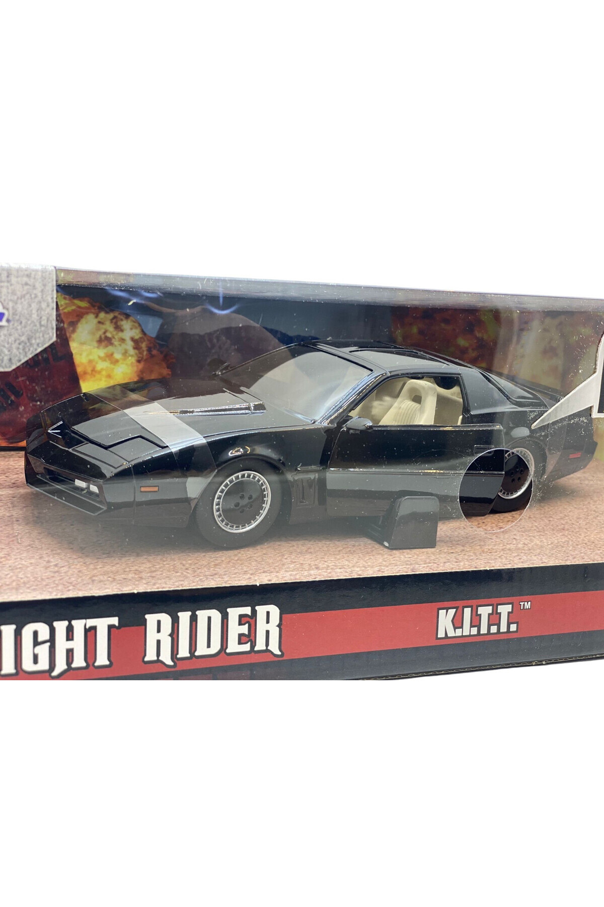 JPT-Metal model Pontiac Firebird Knightrider Kitt with working lights on the front hood, black 1/24 1