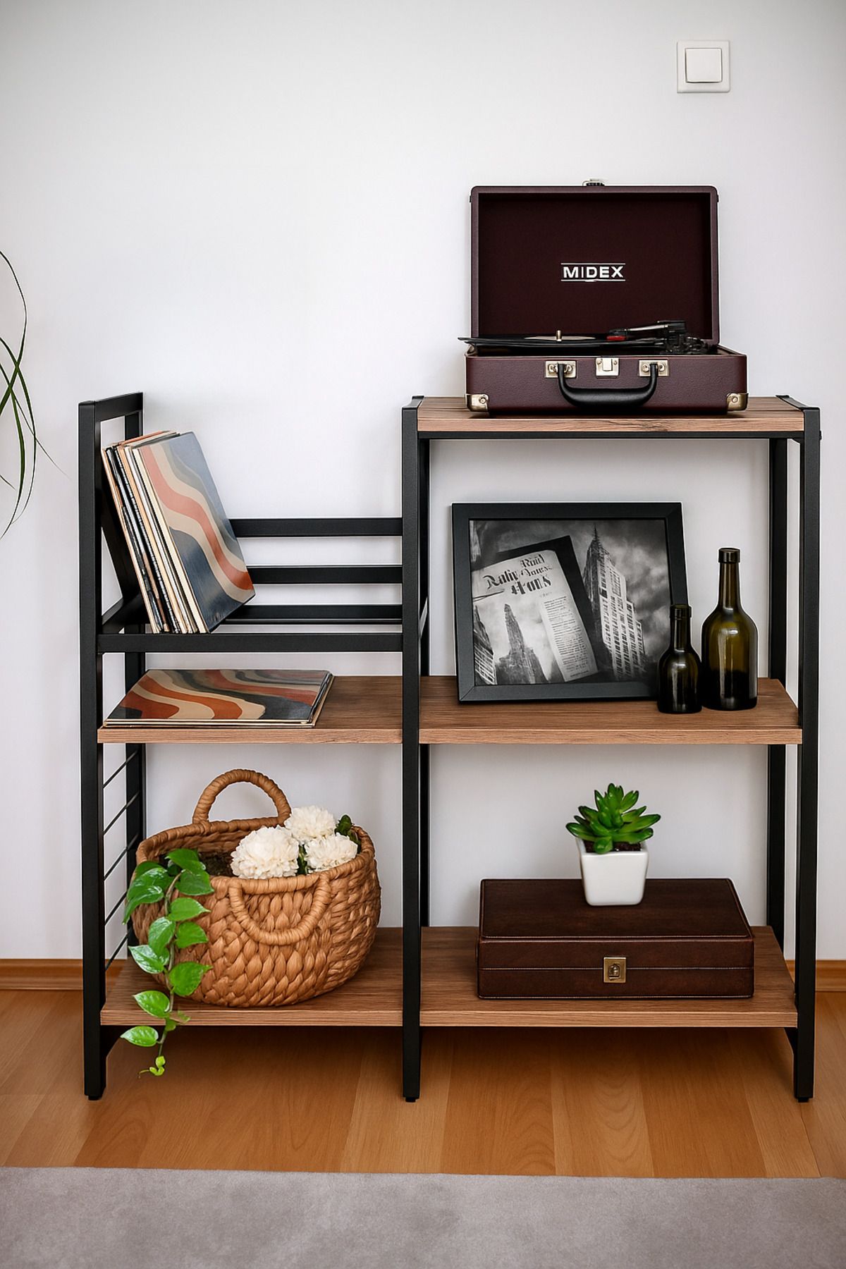 Lux poster house Nordic Tarz Ahşap Metal Plaklık | Dekoratif Raflı Plak Standı - Pikap Üstü Raflı