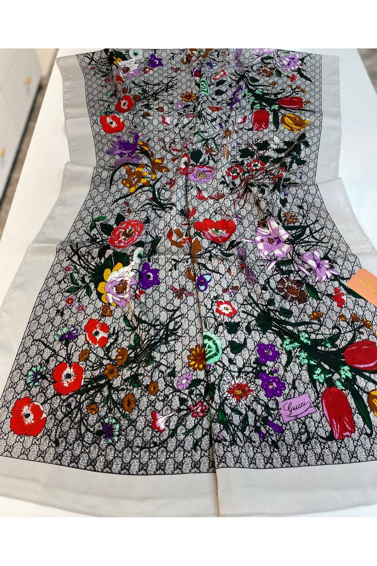 NurScarf Çiçek Desenli İthal Vual İpek Şal