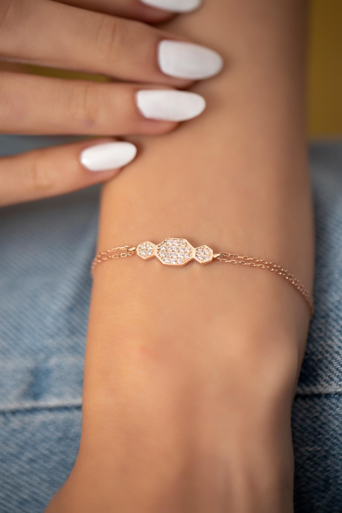 Ninova Silver Geometrik Model Rose Kaplama Gümüş Zirconia Bileklik