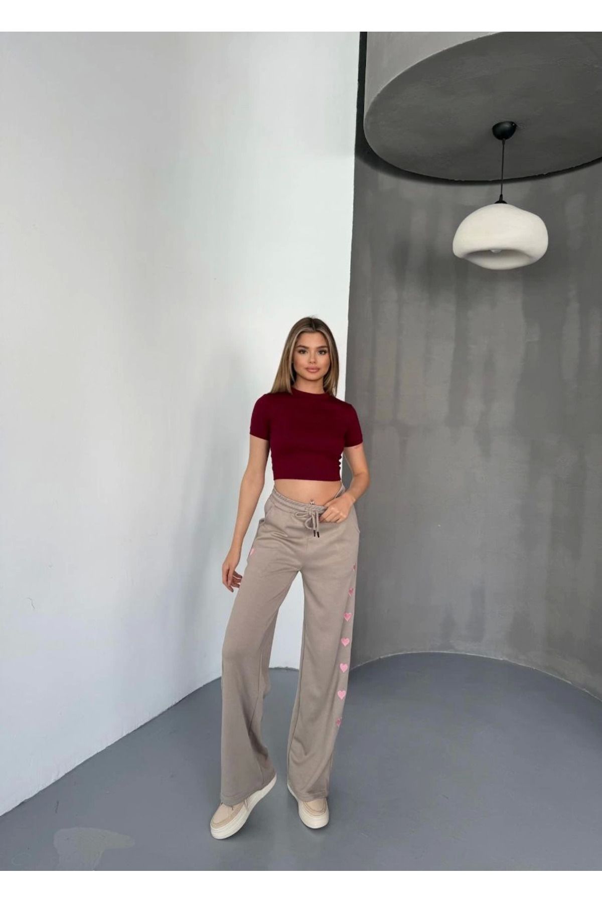 Pink Stil Osy Modal Yumuşak Dokulu Kumaş Nakış işlemeli Rahat Bol Paça Eşofman Pantalon - Bej