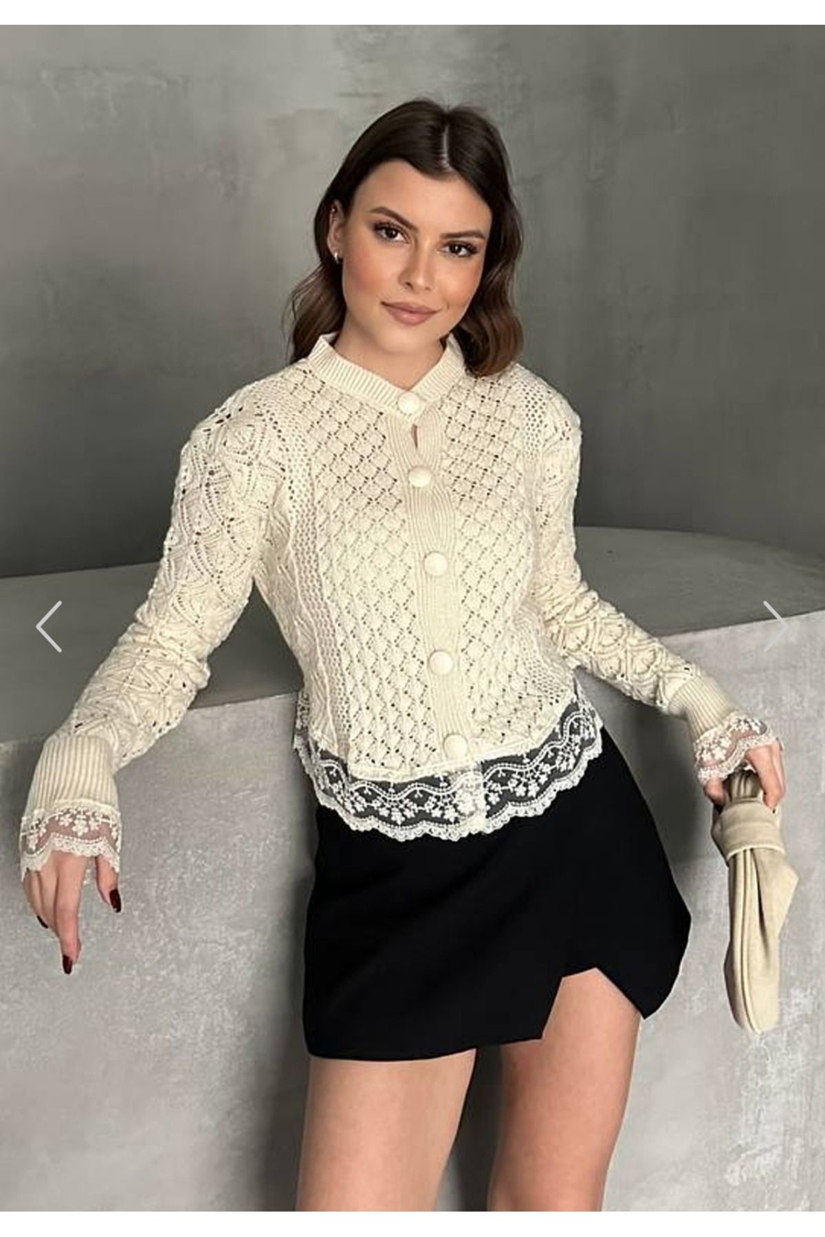 Butik Dantel Detaylı Hirka