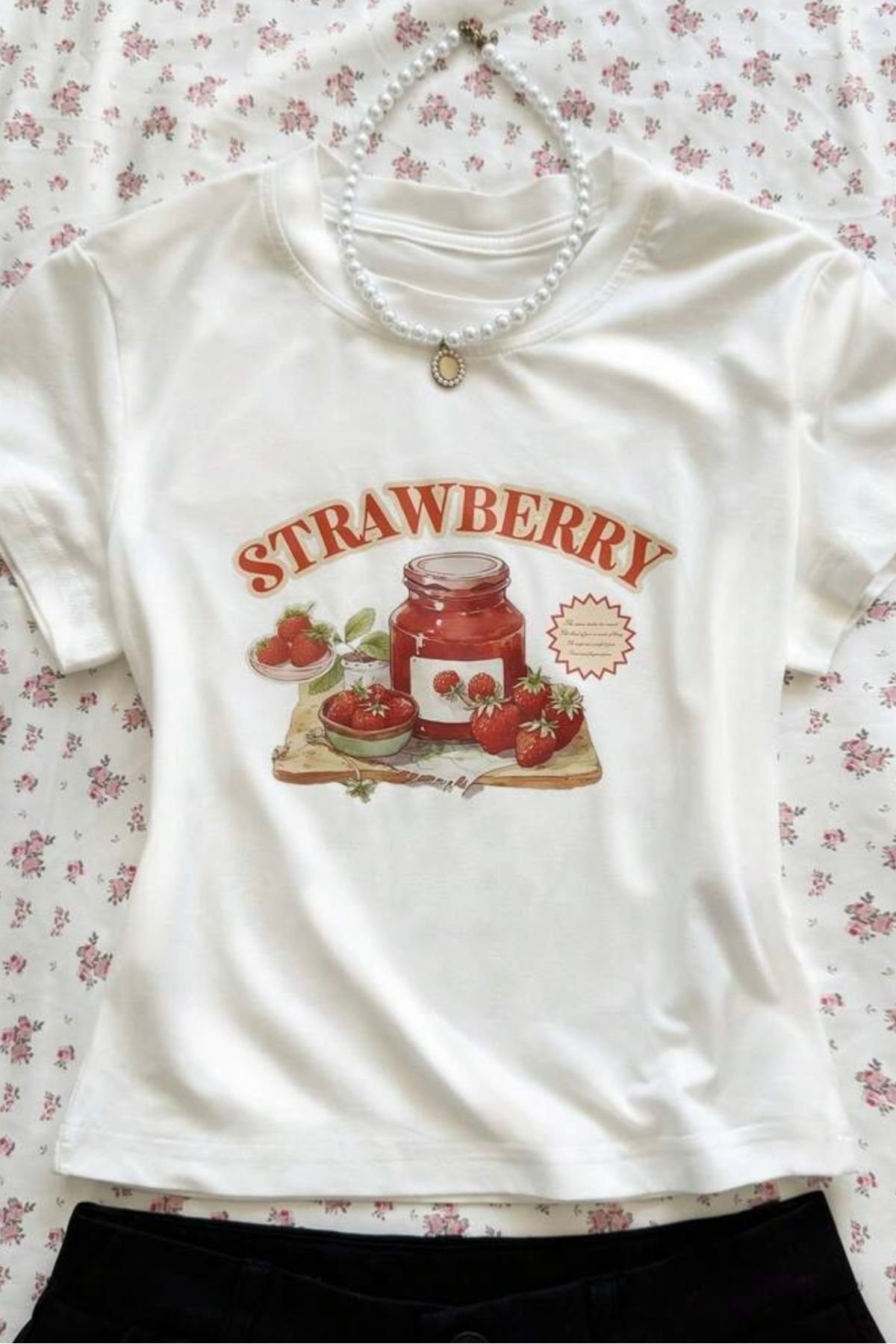 EFBUTİK Beyaz Y2K Punk Strawberry Crop