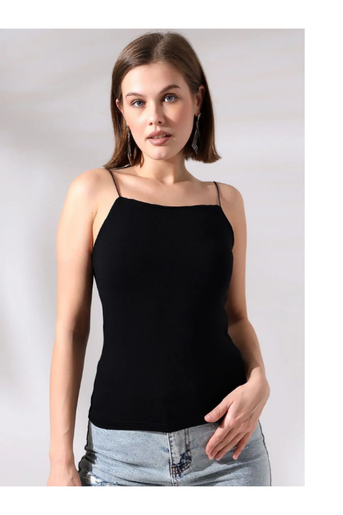 orucbutik Kadın Siyah Beyaz Ip Askılı Örme Yarım Atlet Crop