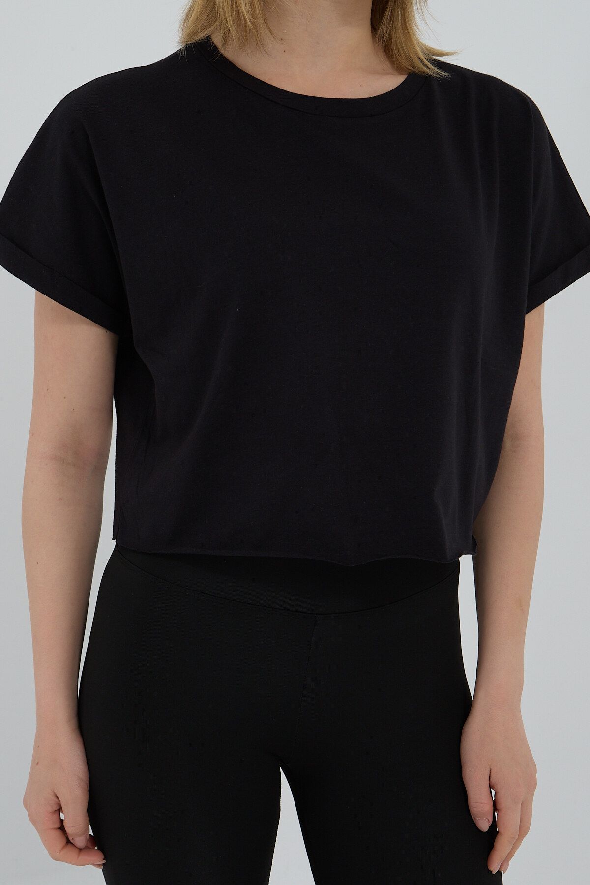 ROVİ SİYAH KADIN PENYE CROP