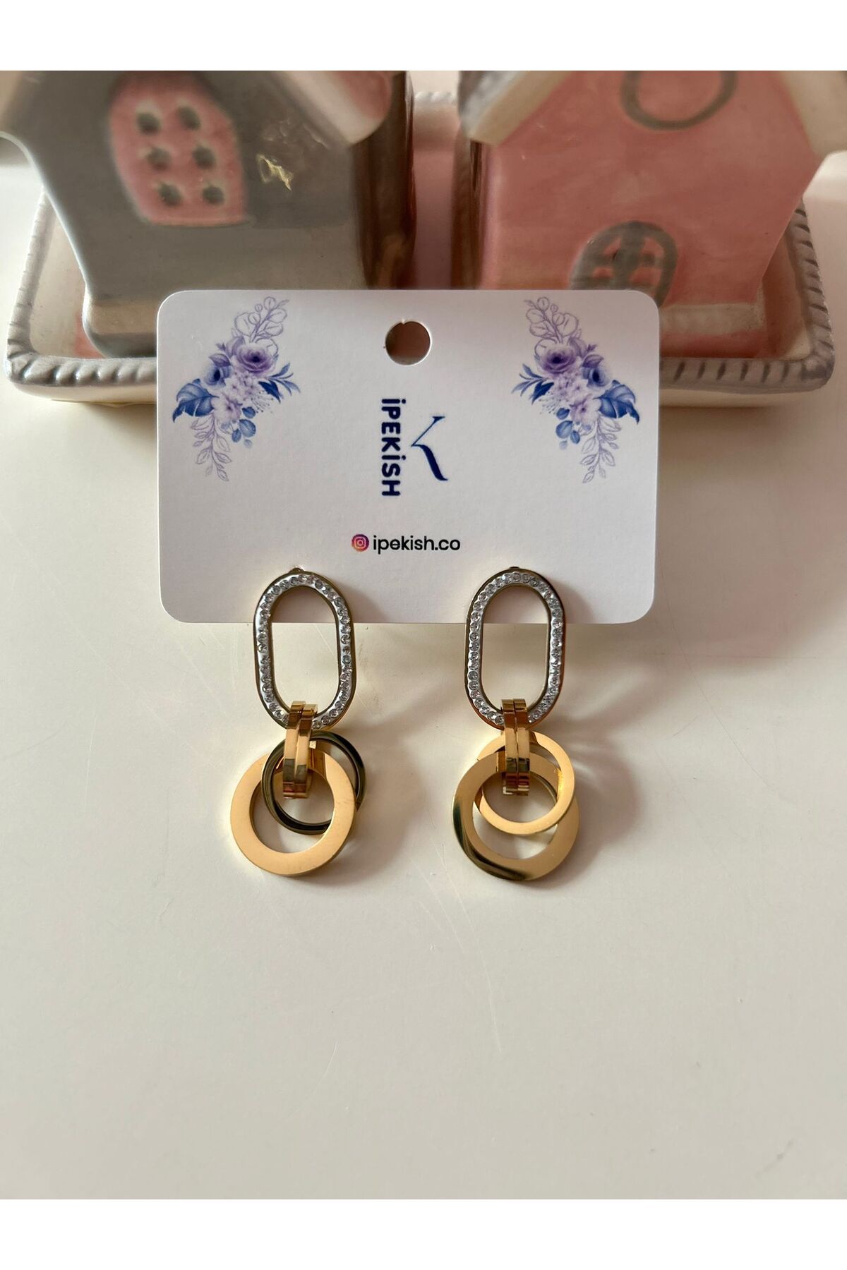 Cheecky Chic İpekish Zirkon Taşlı Oval Detaylı Gold Halka Sallantılı Küpe – Paslanmaz Çelik