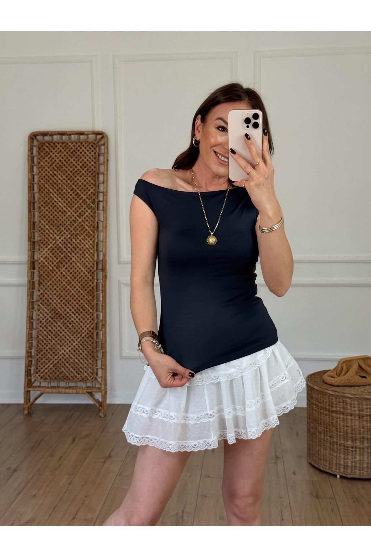 X-Young Kayık Yaka Kolsuz Tasarım Body LACİVERT