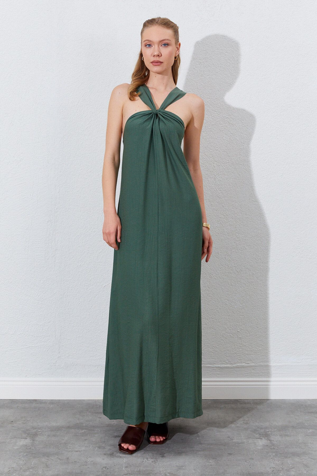 Büzgü Detaylı Halter Maxi Form Elbise - Haki | Mks284907-01