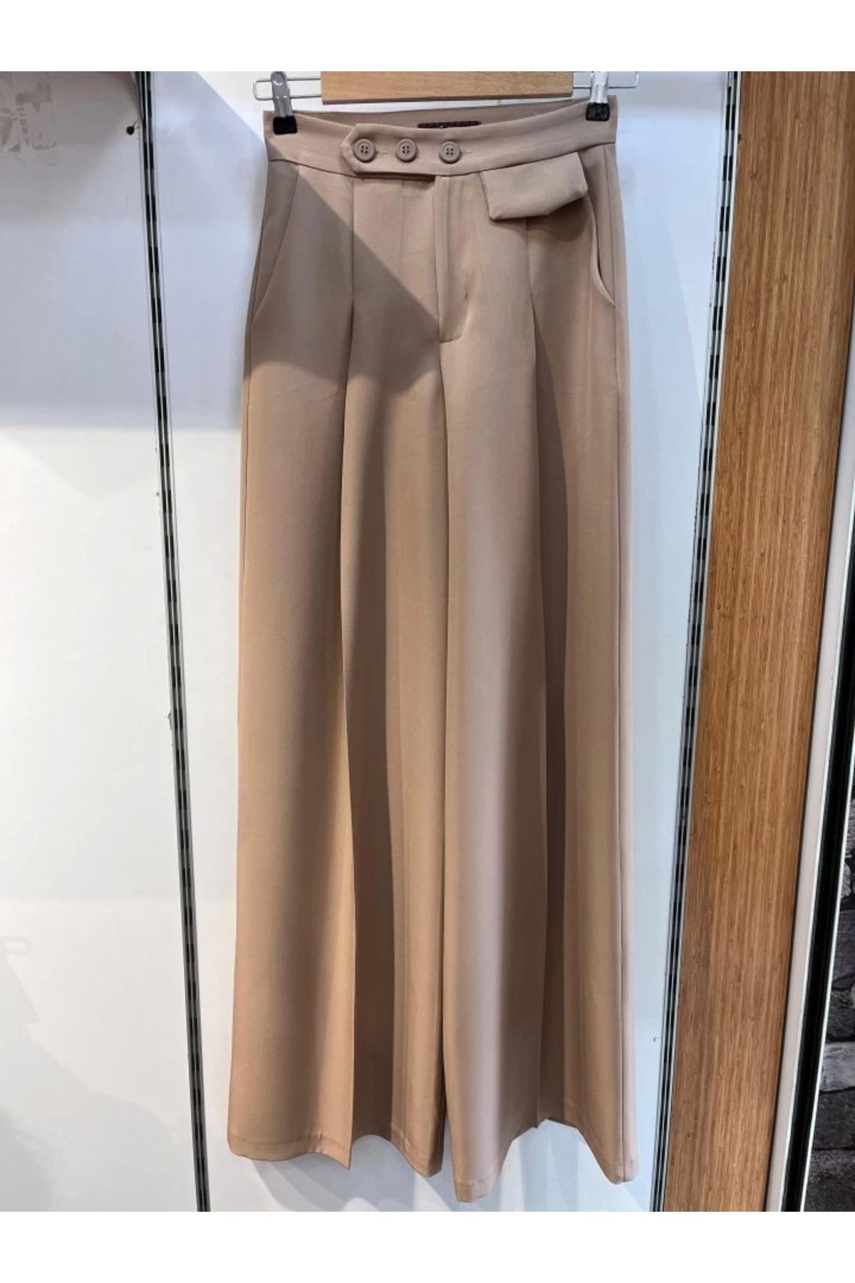 Silerra Üç Düğme Detayli Palazzo Pantolon