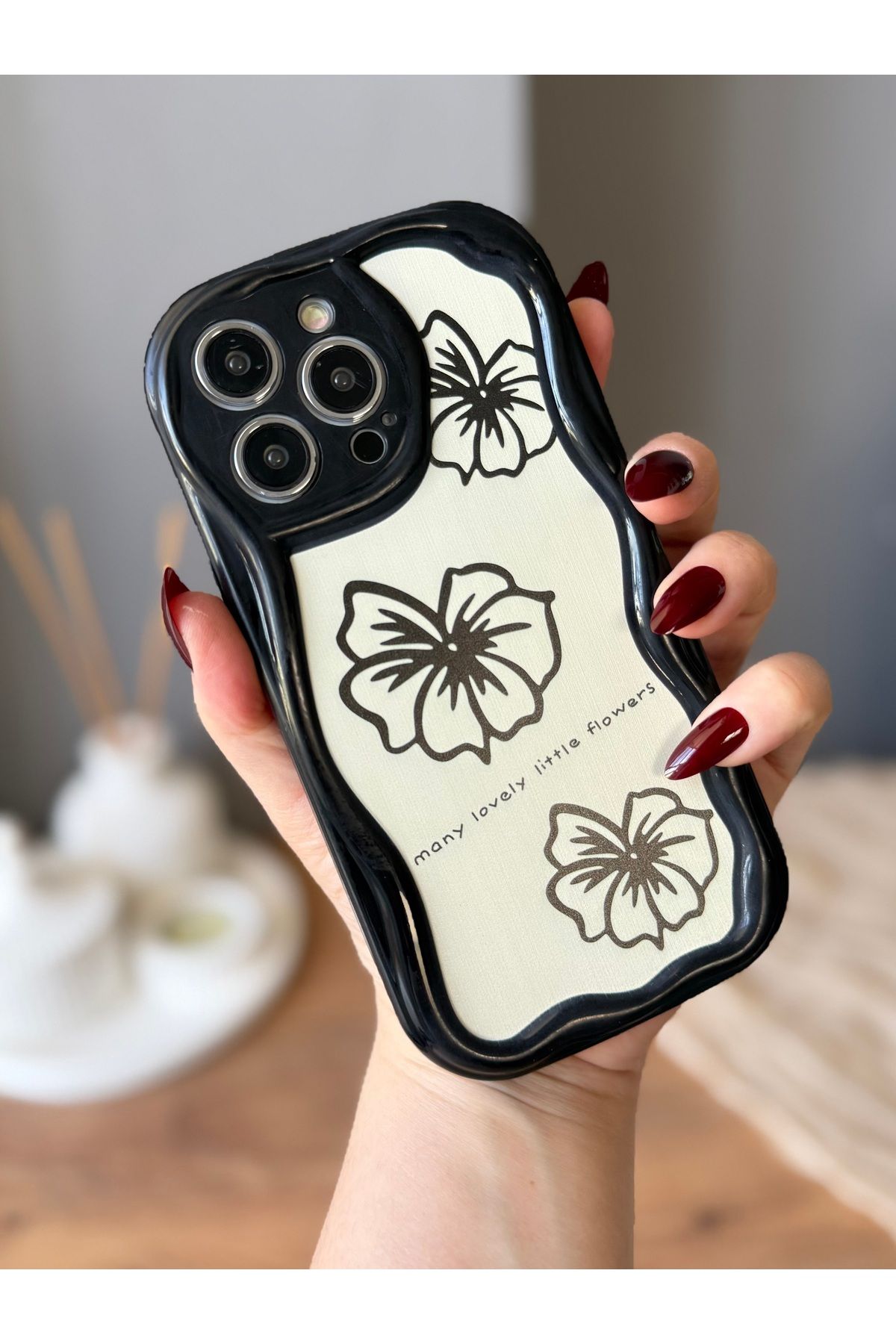 MirazTasarim IPHONE 14 PROMAX ÇİÇEK DESENLİ SİYAH KILIF