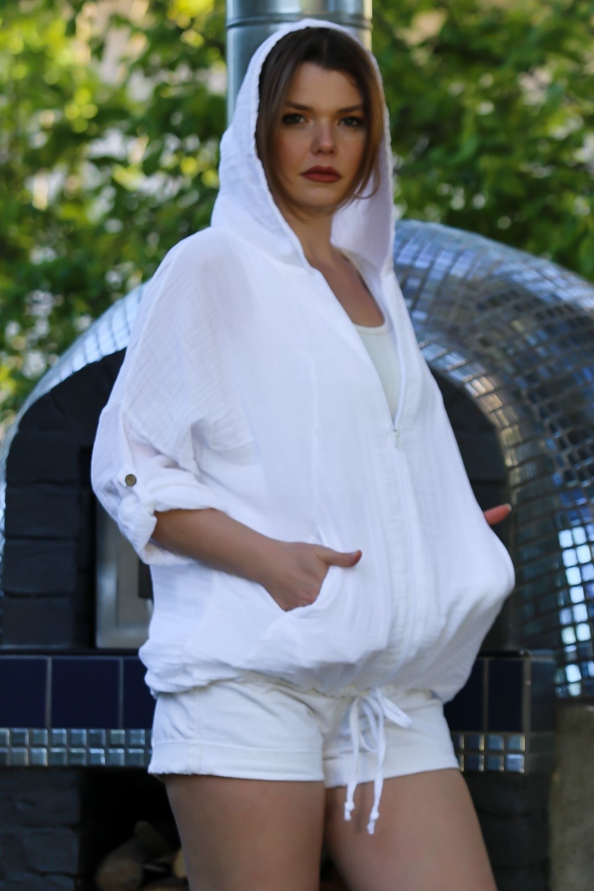 Chiccy Beyaz Kapüşonlu Düğmeli Uzun Kollu Fermuarlı Cepli Casual Müslin Oversize Dokuma Ceket 75 70