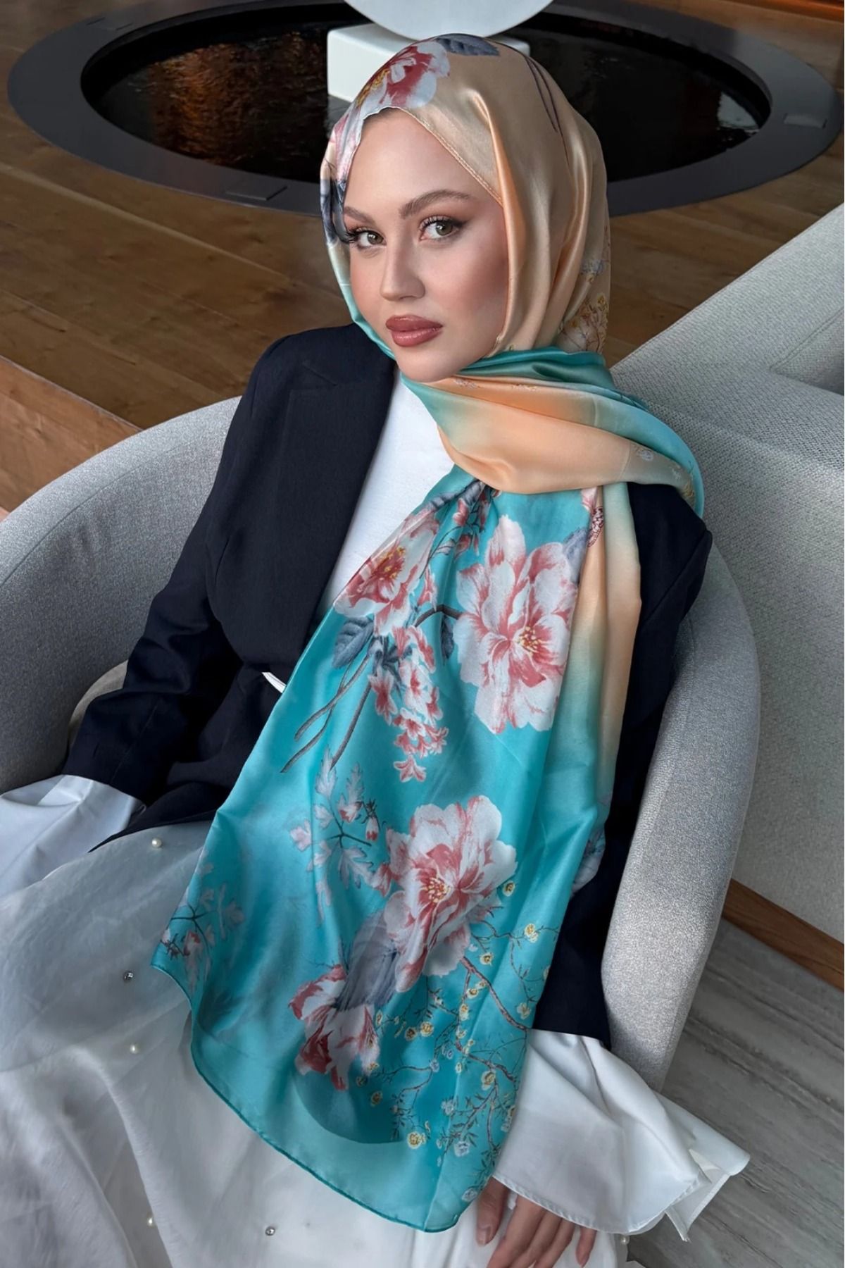 Merve Nayir-Gradient Imported Flower Pattern Wide Double-Sided Voile Silk Shawl 2