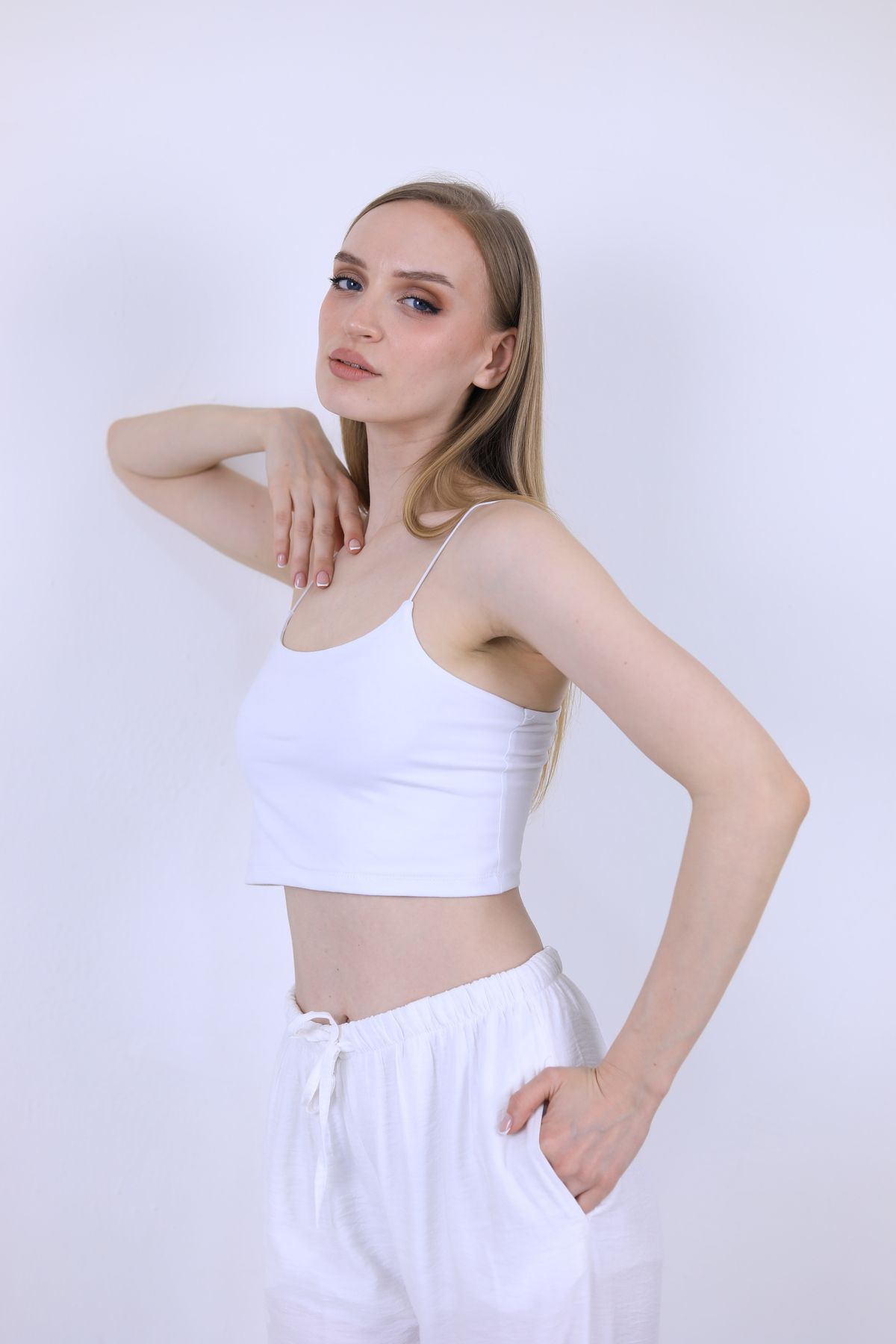 modaparis outlet İp Askılı Crop Atlet Beyaz