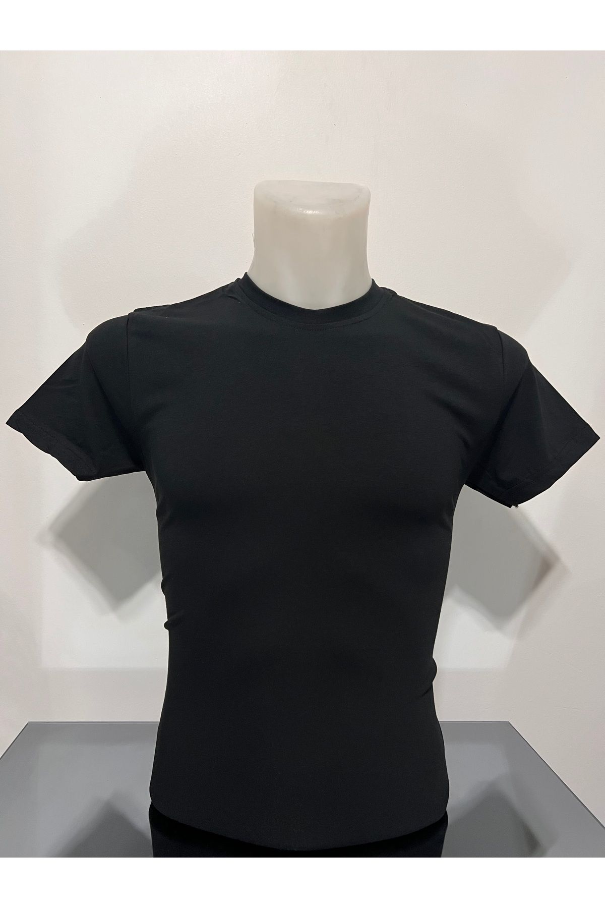 Butik Sade %100 Pamuklu Erkek T-Shirt
