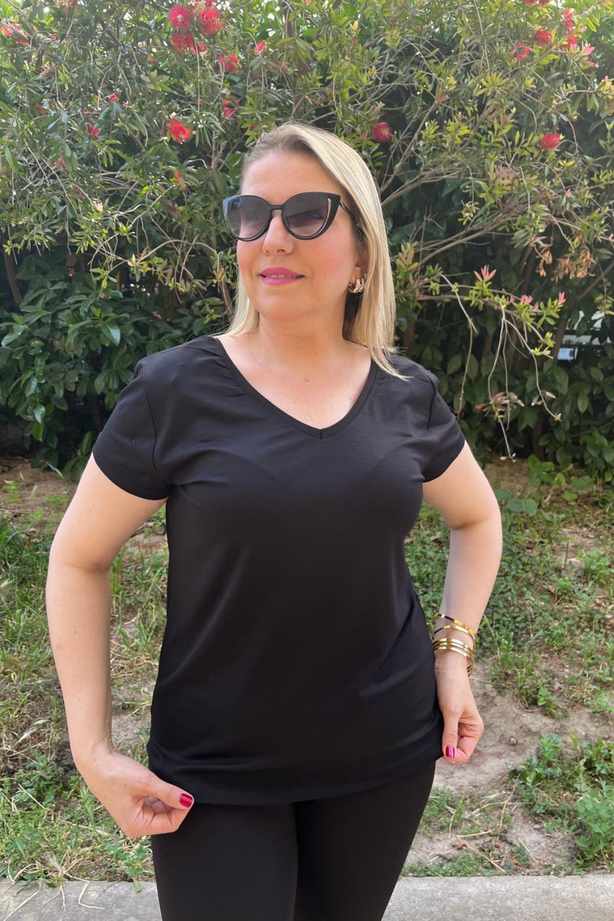 Paw Garage Kadın Büyük Beden Ön Arka V Yaka Tişört, %100 Pamuklu Terletmez Yazlık Kumaş, Curve T-shirt