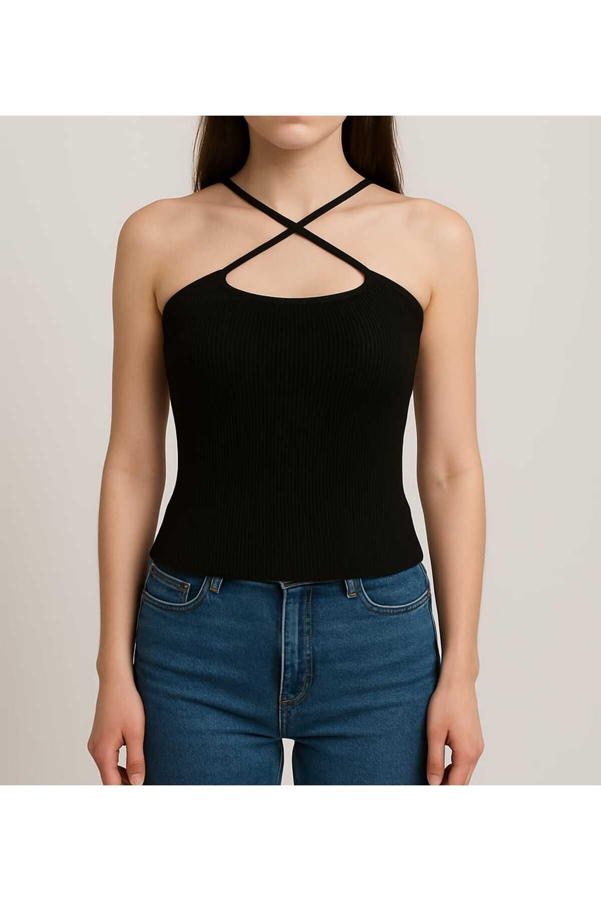ASEZ BUTİK Asez Butik Çapraz Yaka Siyah Crop Bluz