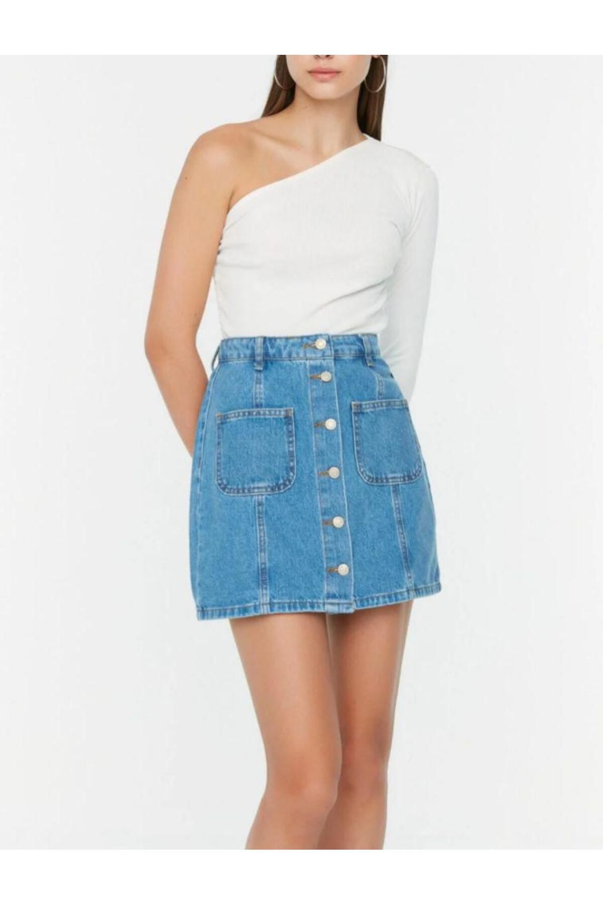 KARACAN COMPANY More Sustainable Önden Düğmeli Dikiş Detaylı Mini Denim Etek