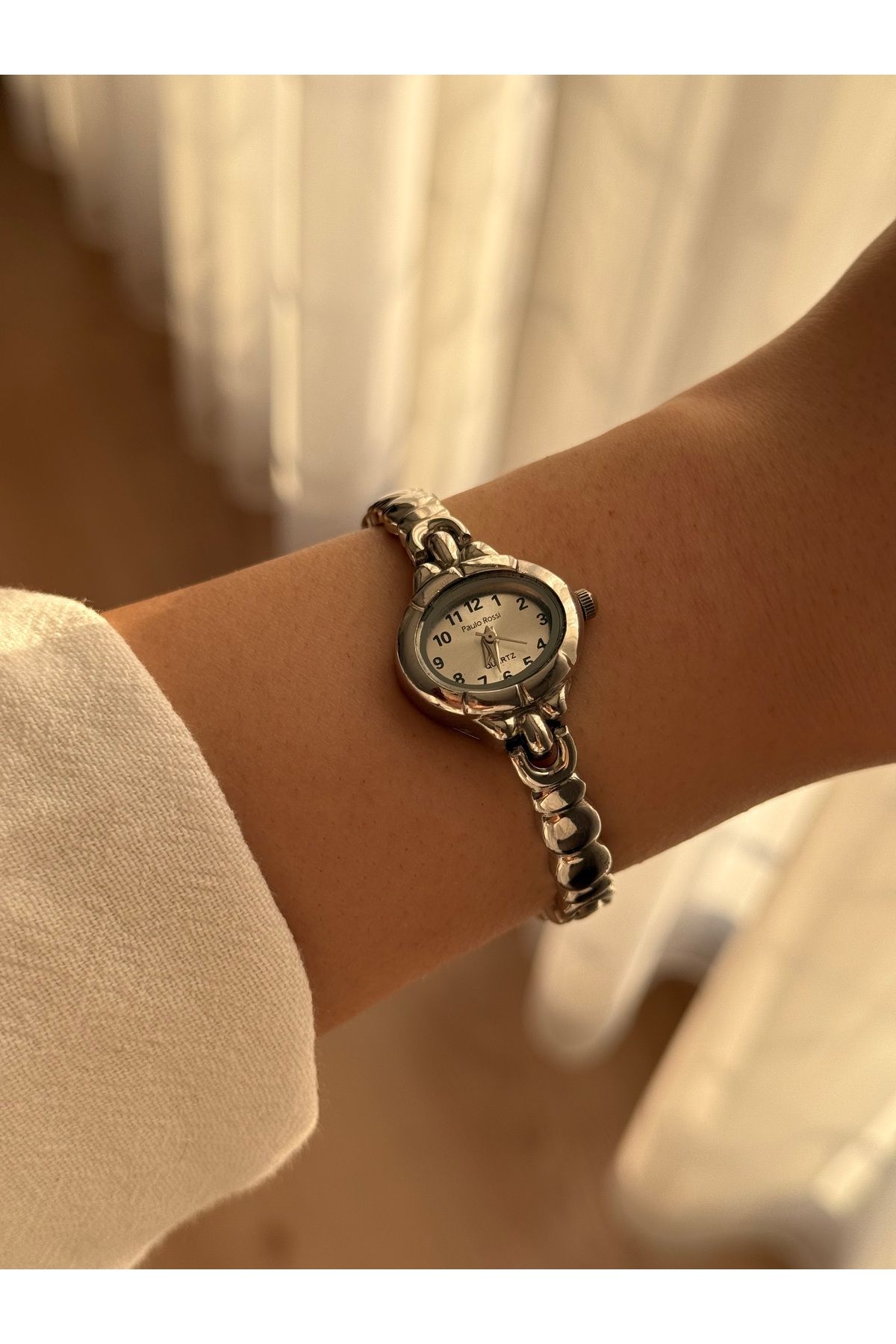 Vola Collection Kadın İnce Kordonlu Vintage Metal Kasa Gümüş Minimal Kol Saati 18